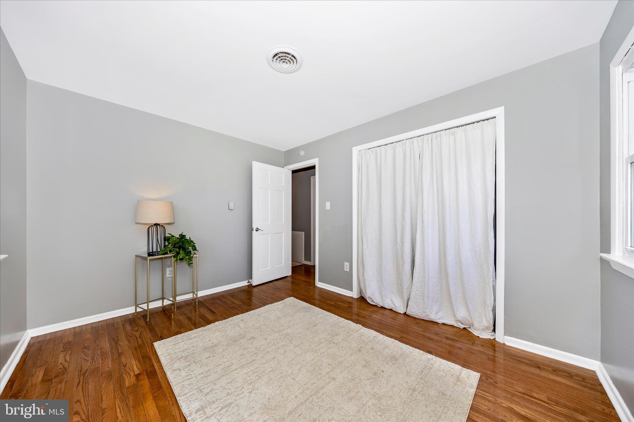 WILES ESTATES - Residential