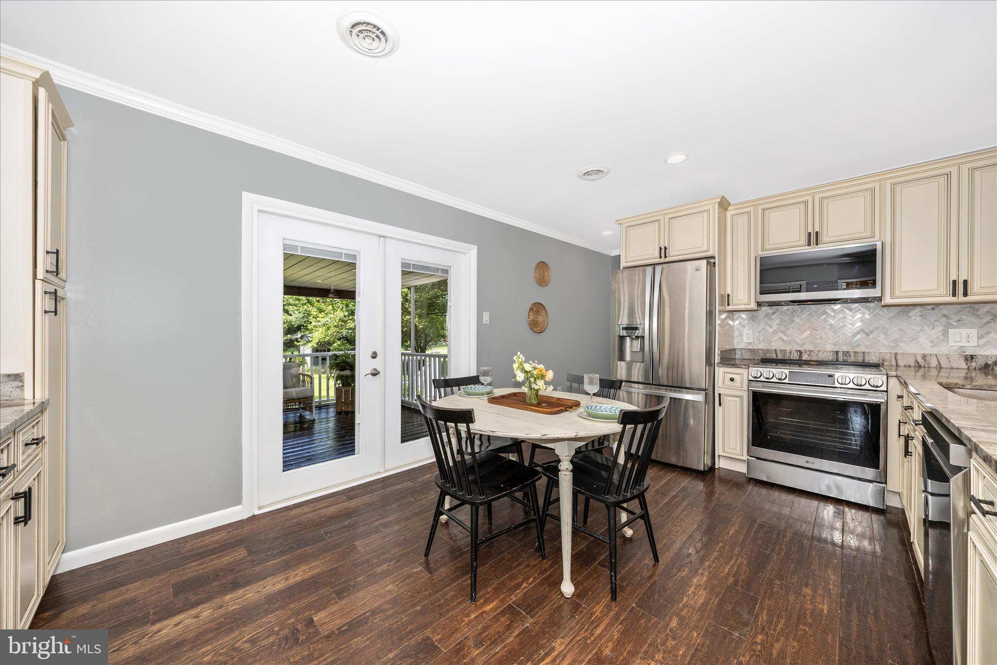 WILES ESTATES - Residential