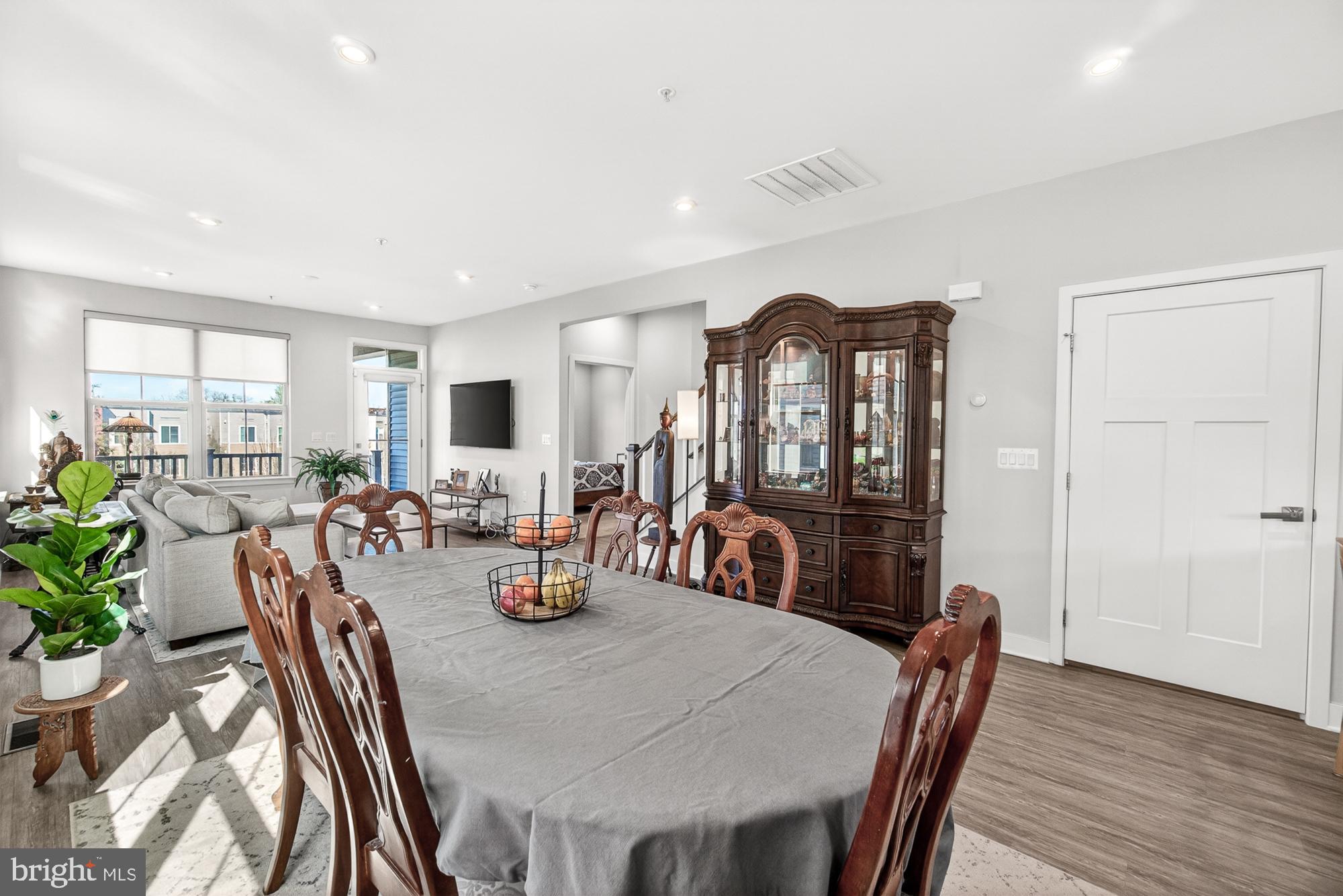 THE WOODLANDS - Residential