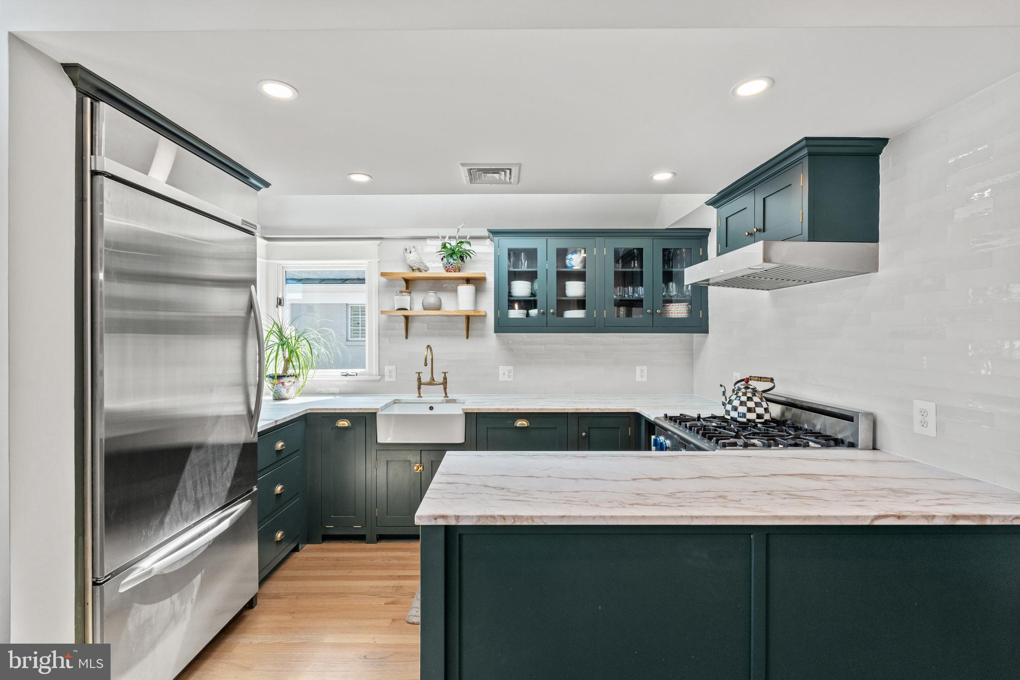 CHEVY CHASE VILLAGE - Residential