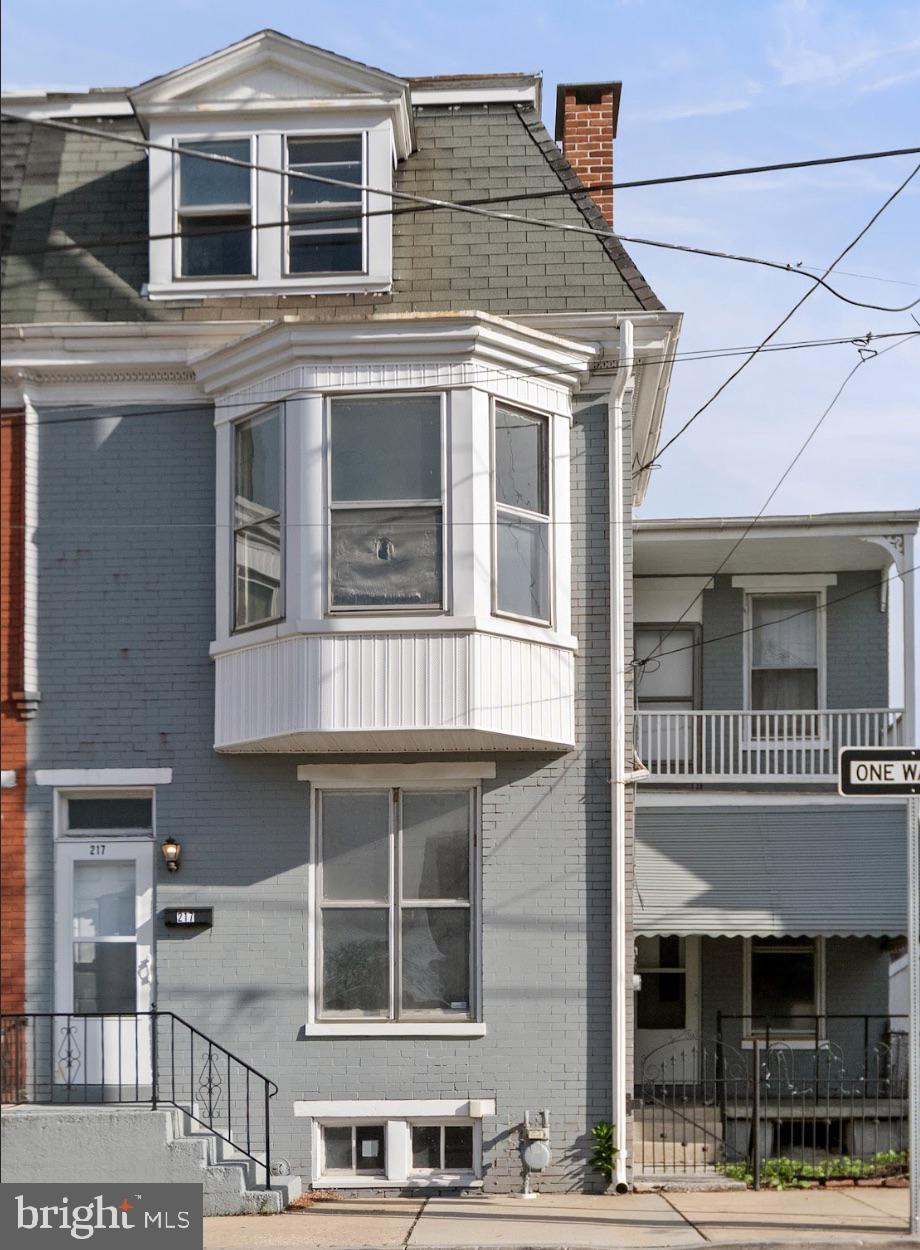 Welcome to 217 E King St in the heart of downtown York—where location and quality come together seamlessly. This fully remodeled property offers modern updates throughout, delivering a move-in-ready experience for its next owner. Enjoy the convenience of being just steps from local dining, shopping, and entertainment, all while benefiting from a home that has been thoughtfully updated for today’s standards. Whether you’re looking for a primary residence or an investment opportunity, this property checks all the boxes with its unbeatable location and exceptional condition.