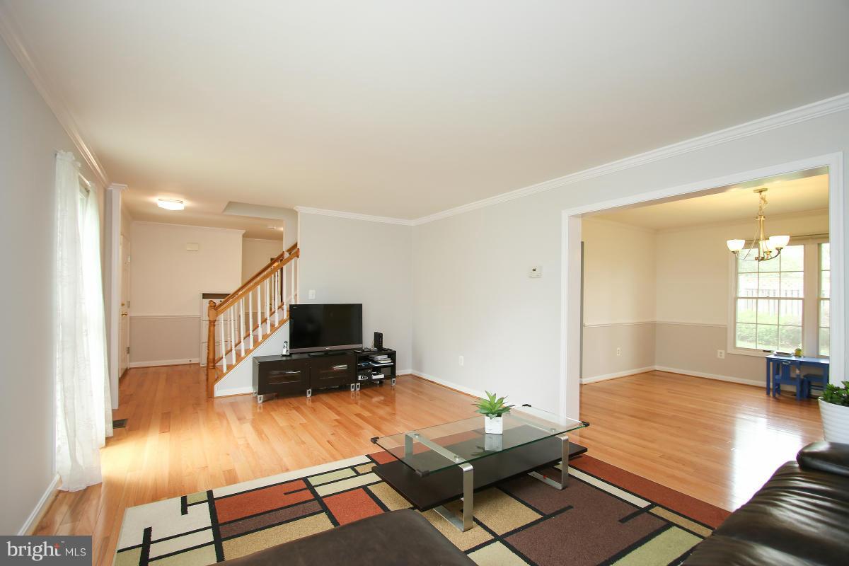 KINGS SQUARE - Residential
