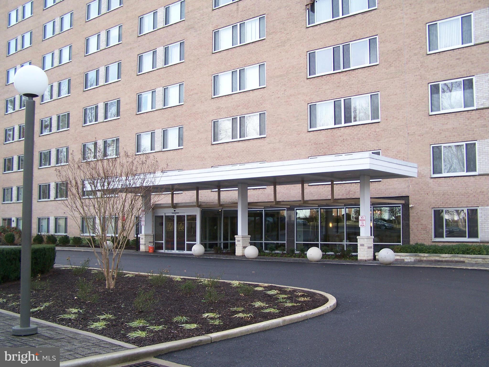 All utilities included in this Jr. one bedroom, one story up from lobby. Walk in closet, parquet floors & plenty of storage space. Nice building with front desk attendance, parking, pool, party & laundry room. Within walking distance of metro stop & downtown Silver Spring for easy access to shops, restaurants & 495/270 exits. Pets on a case by case. Available October 1st!