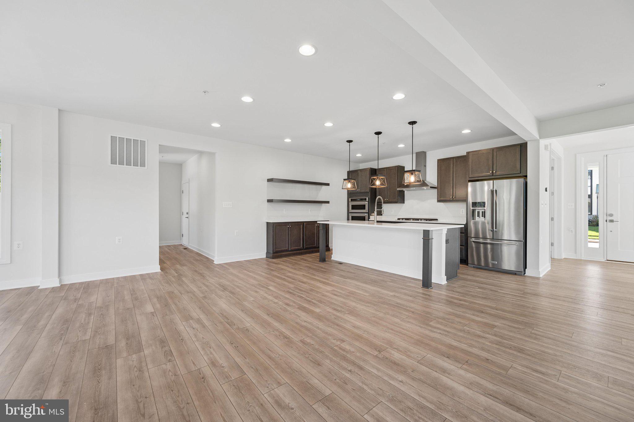 LANDSDALE - Residential