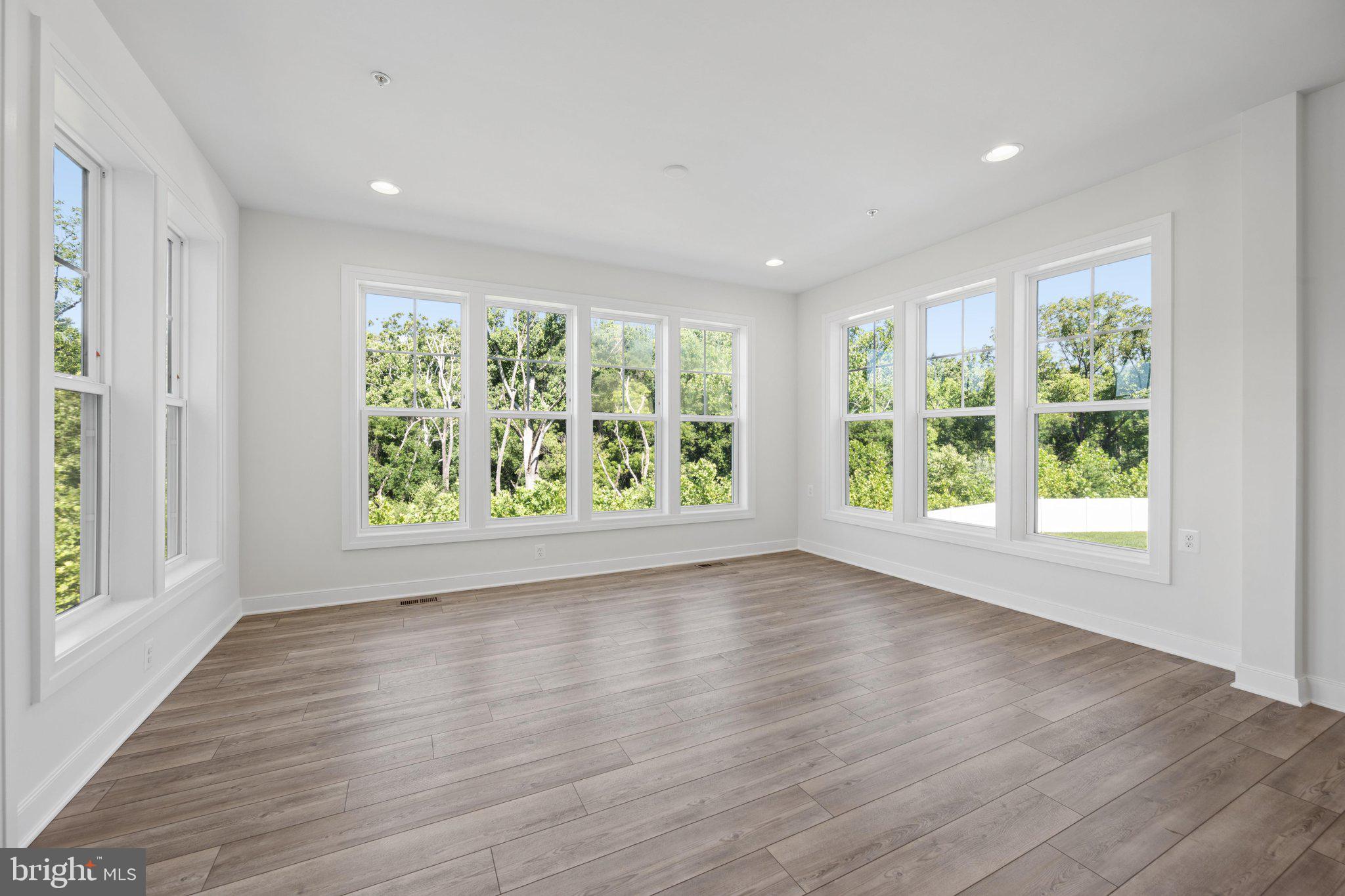 LANDSDALE - Residential