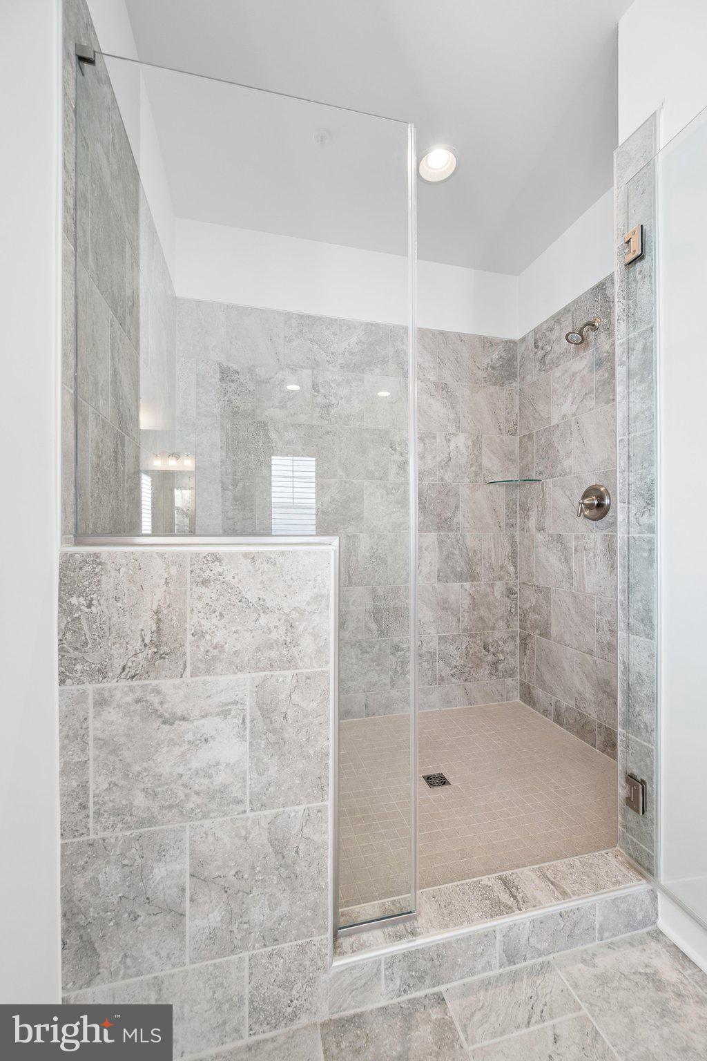 LANDSDALE - Residential
