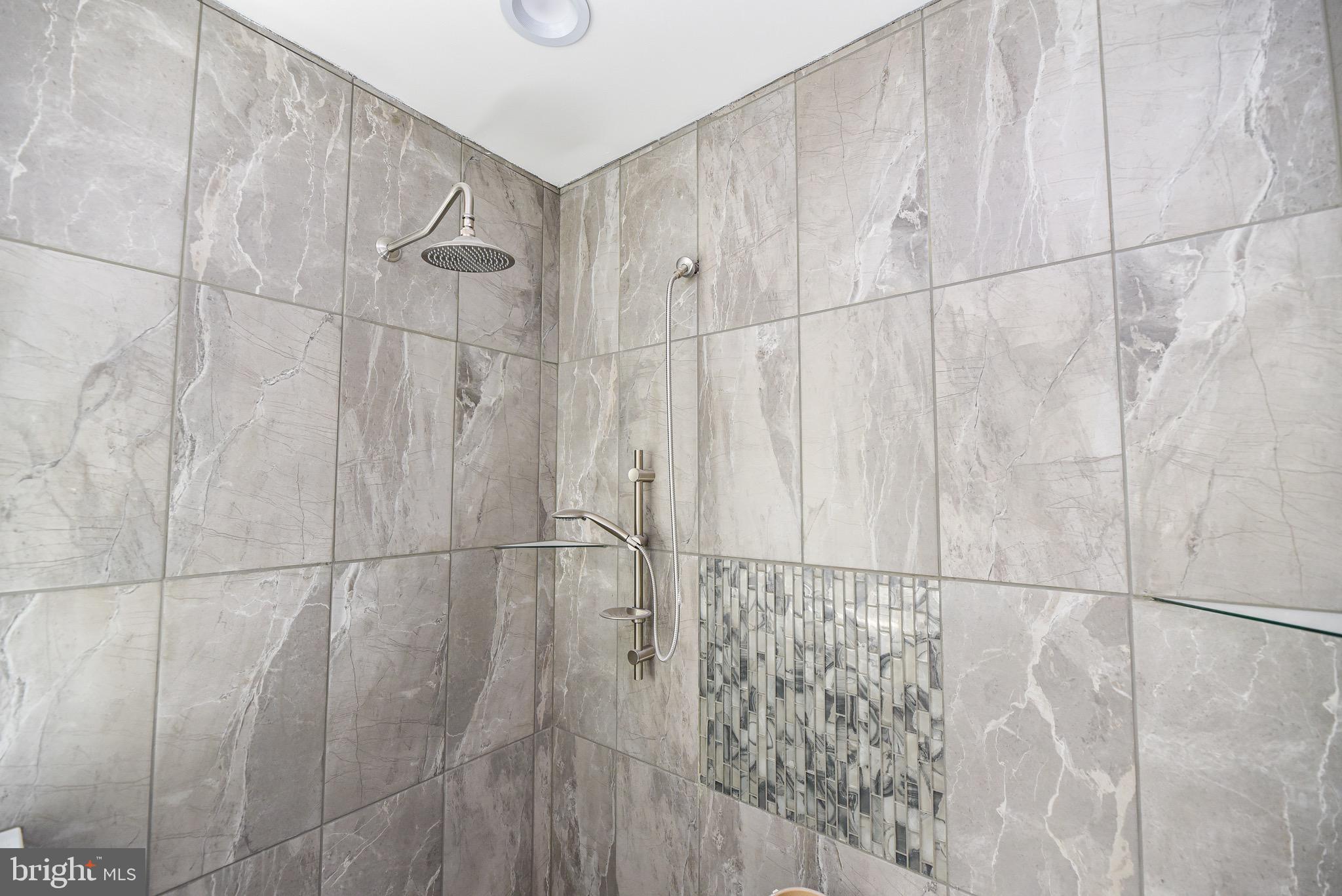 POTNETS COVESIDE - Residential