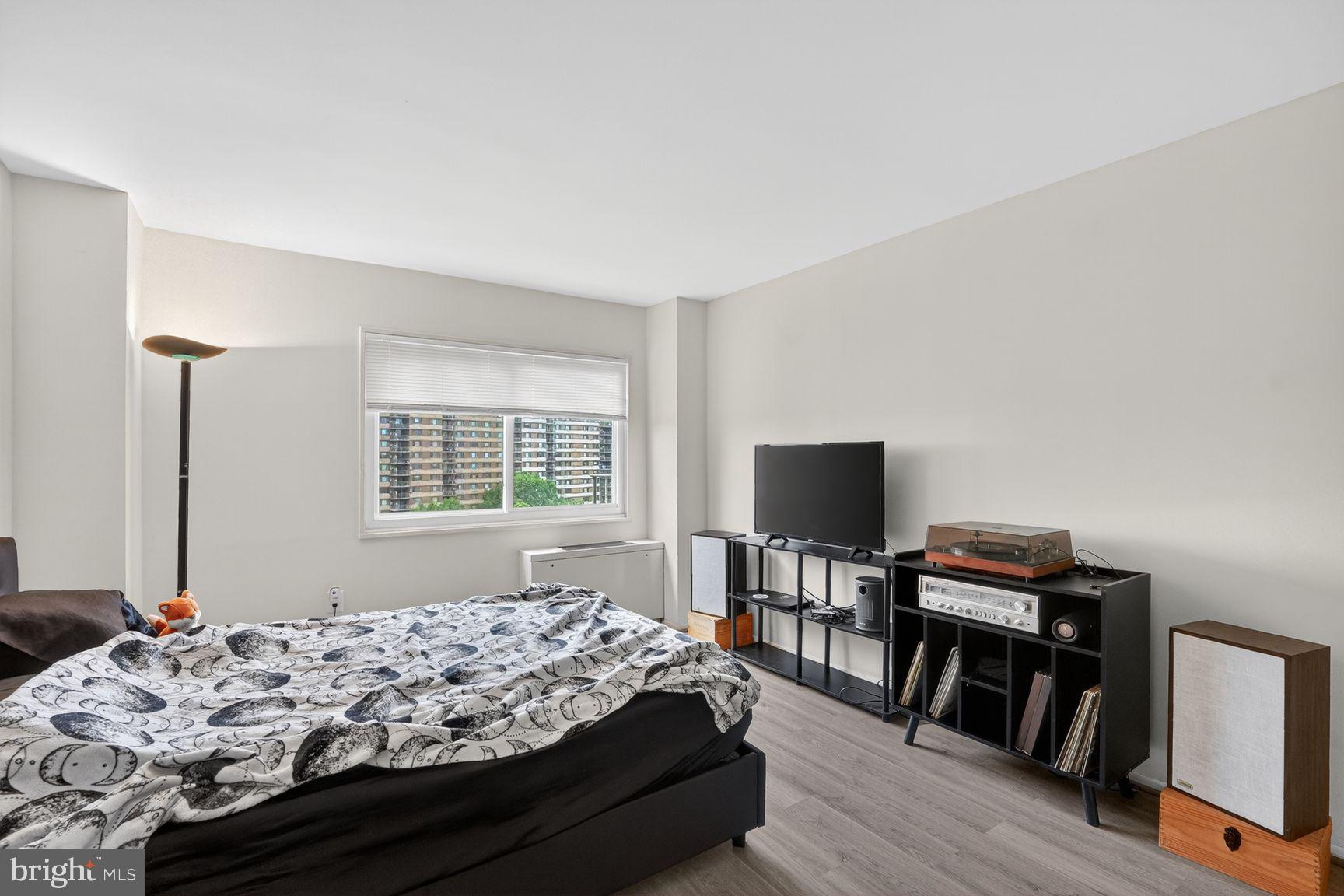 UNIVERSITY TOWERS CODM - Residential