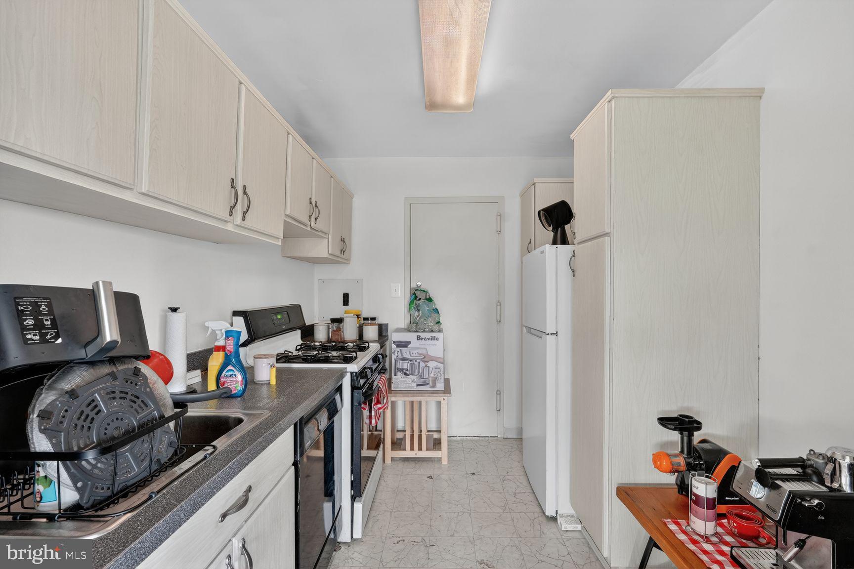 UNIVERSITY TOWERS CODM - Residential