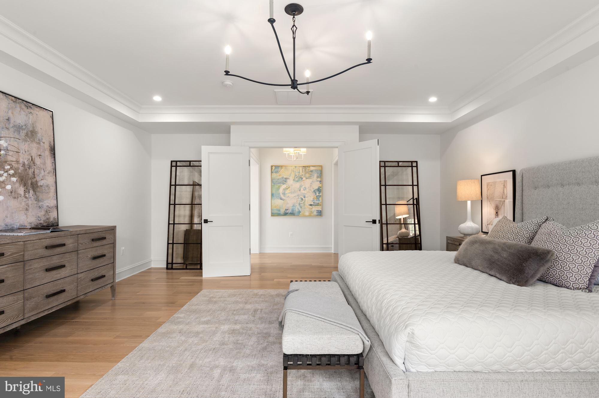 COUNTRY CLUB HILLS - Residential