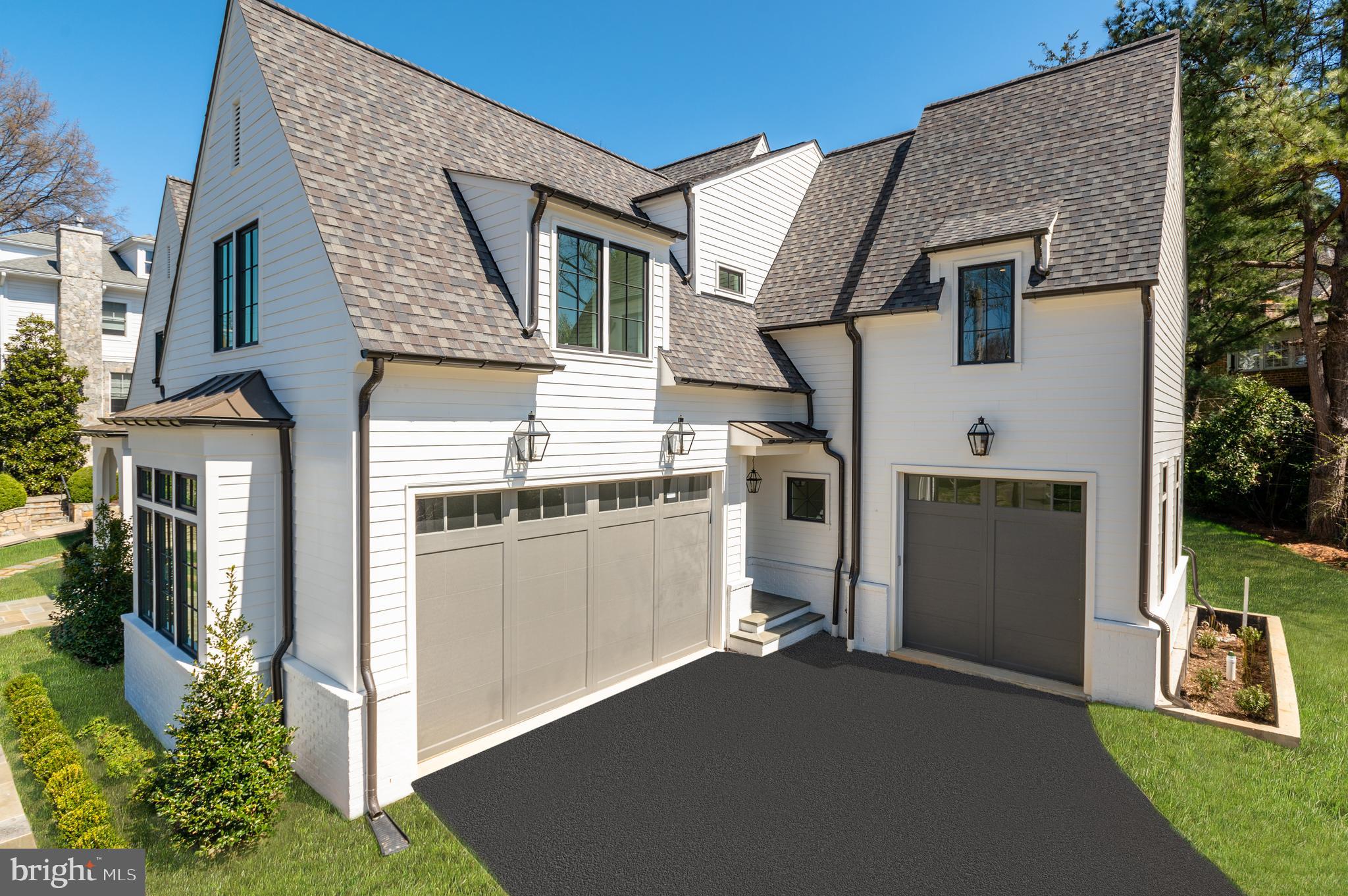 COUNTRY CLUB HILLS - Residential