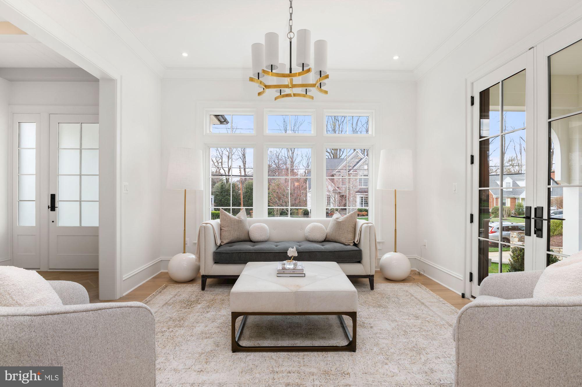 COUNTRY CLUB HILLS - Residential