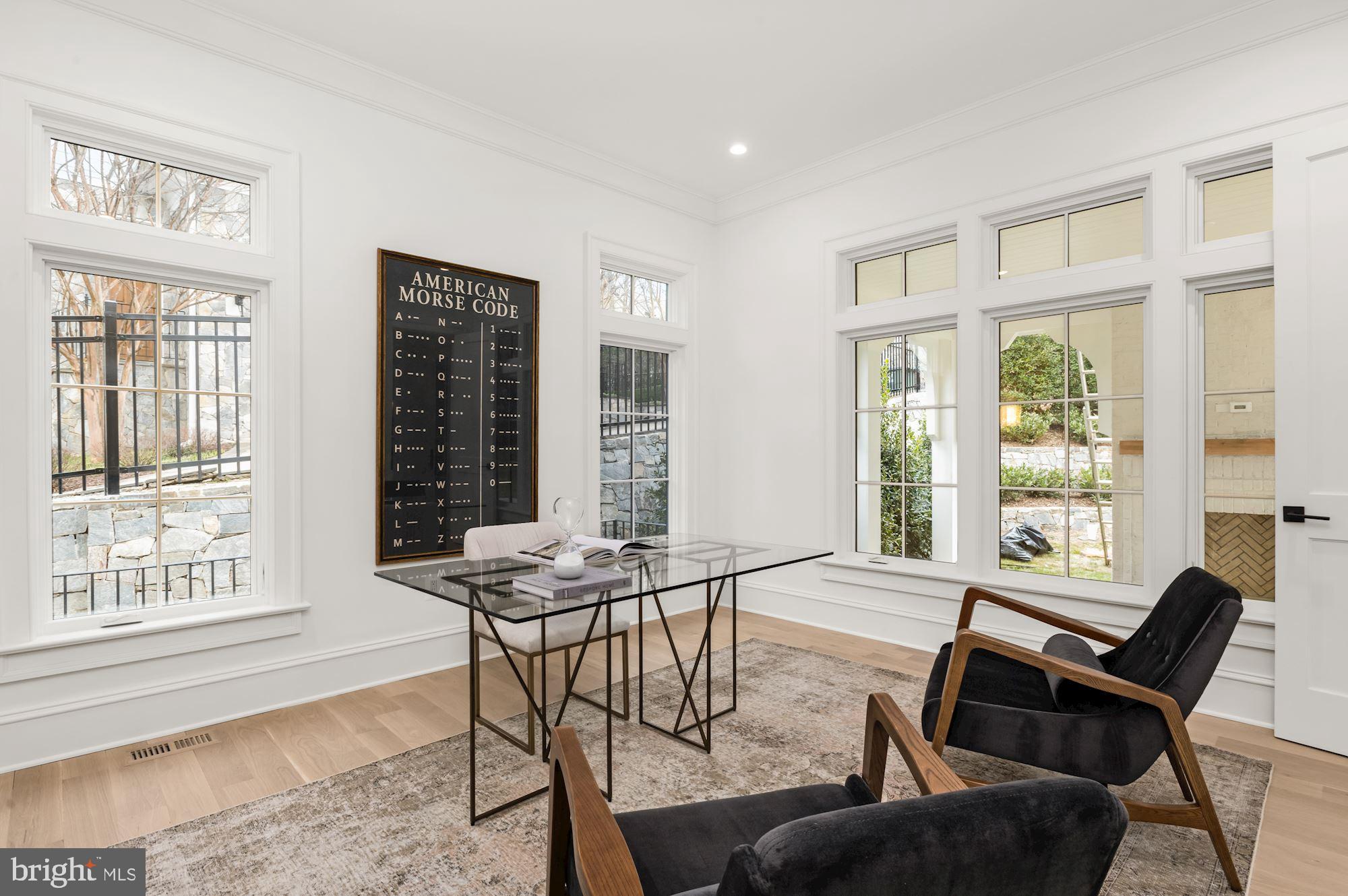 COUNTRY CLUB HILLS - Residential