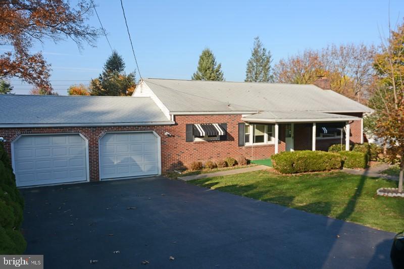 WEST WILLOW - Residential