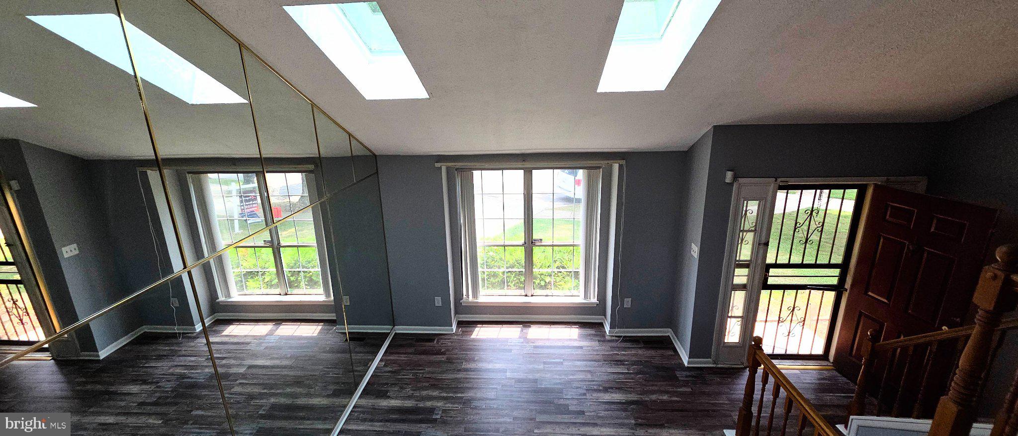 GREENWOOD MANOR - Residential