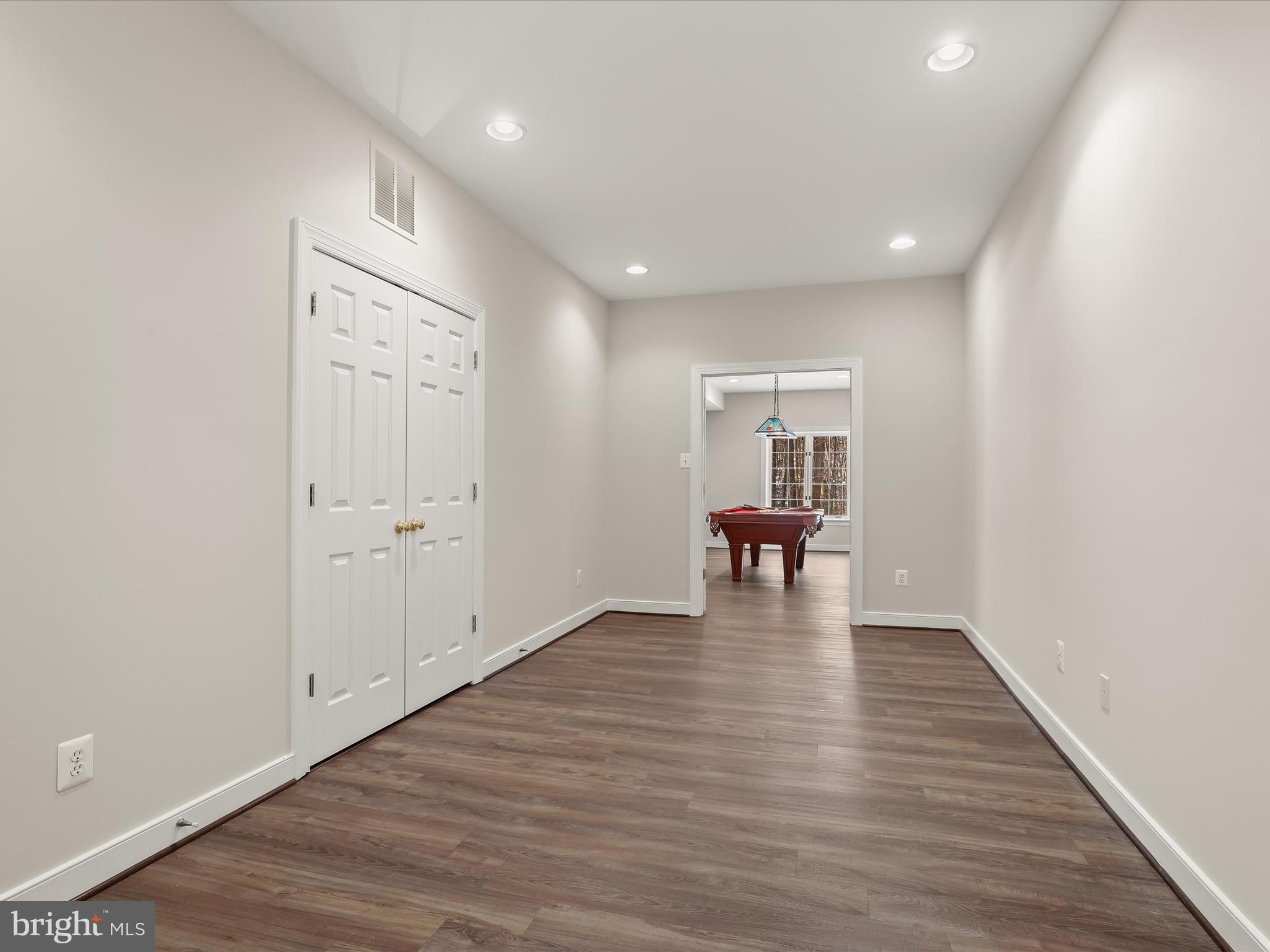 CHAPEL WOODS - Residential
