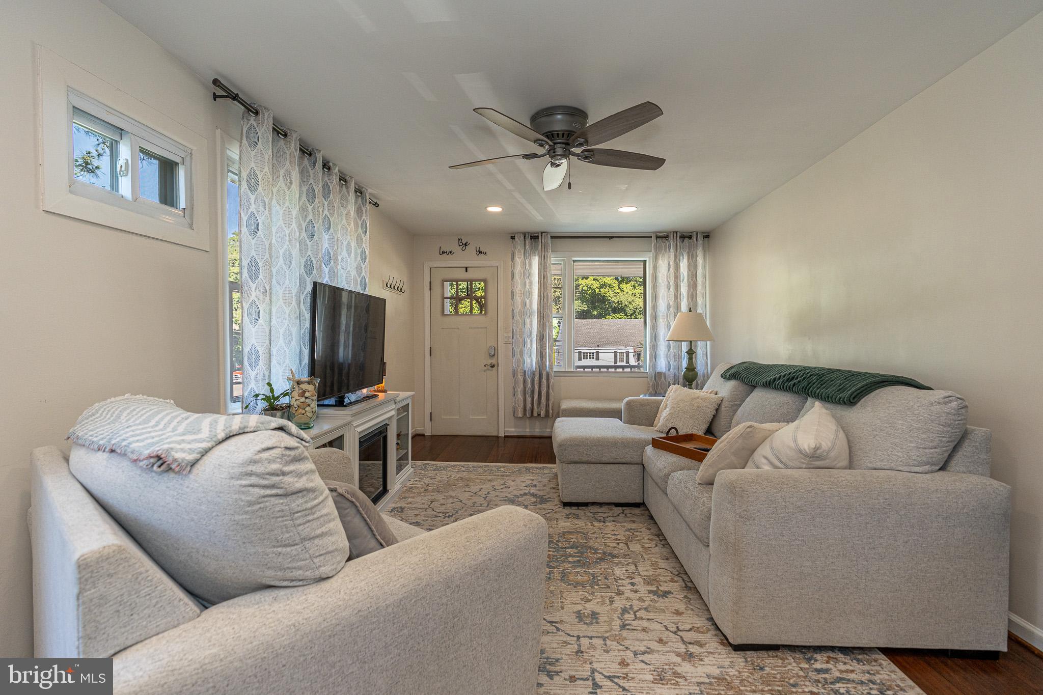 CARNEY GROVE - Residential