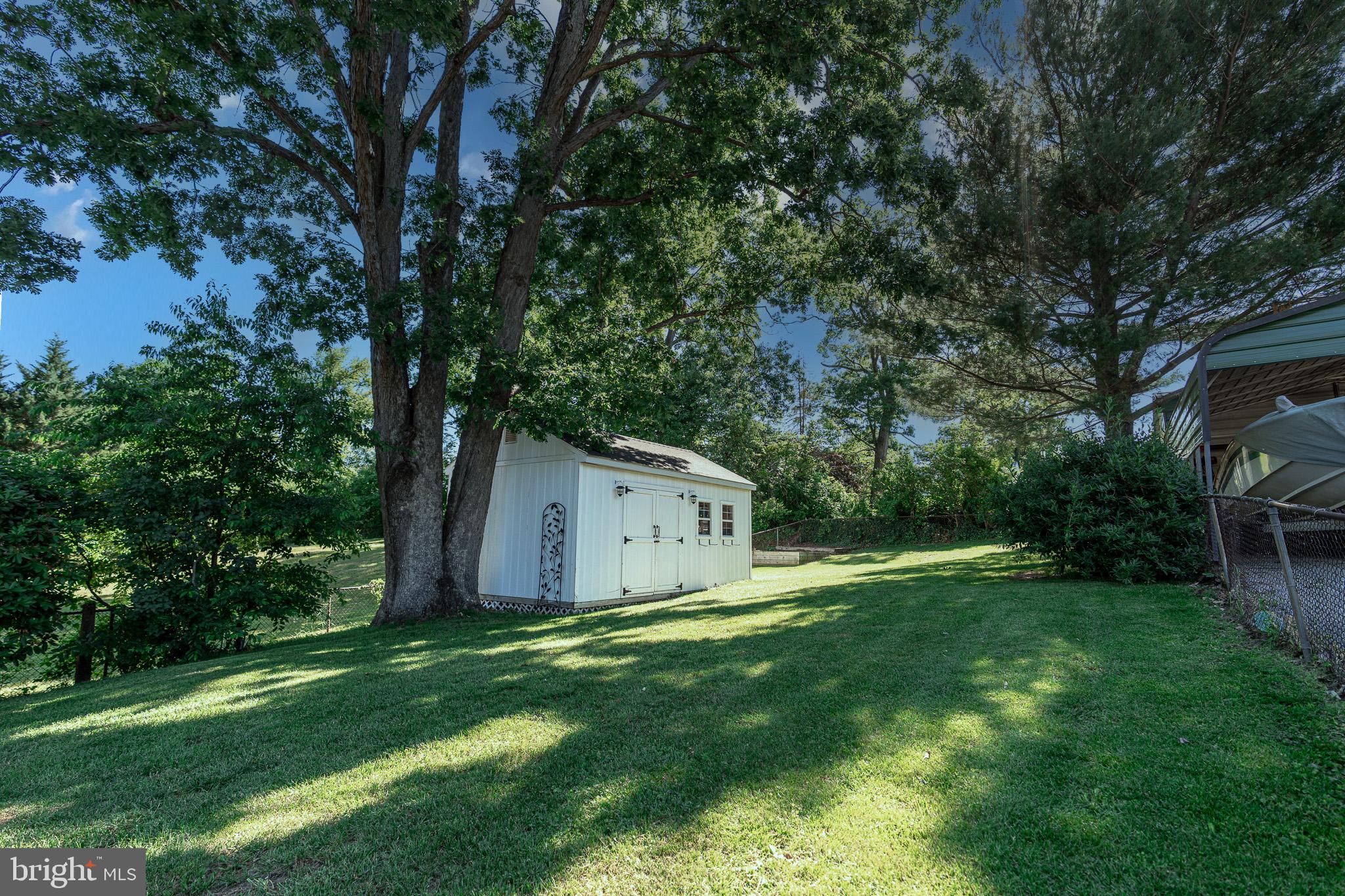 CARNEY GROVE - Residential