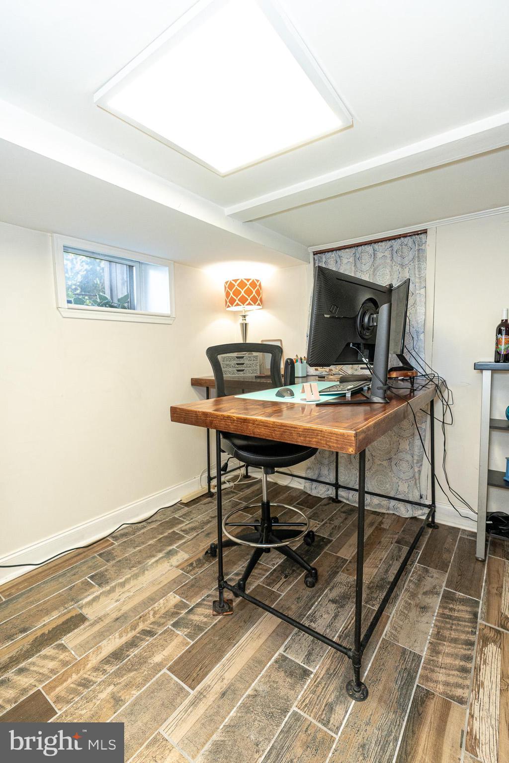 CARNEY GROVE - Residential