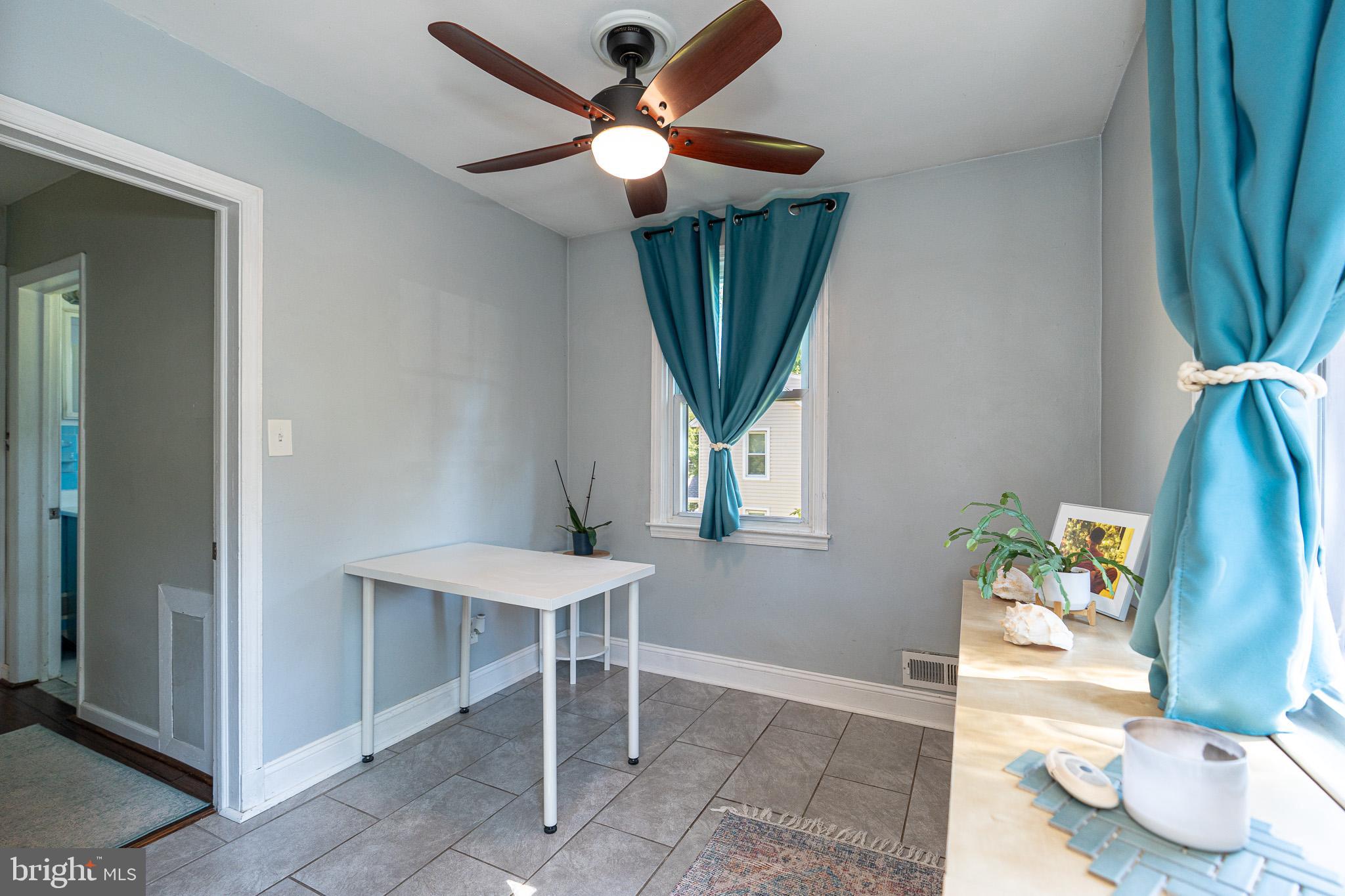 CARNEY GROVE - Residential