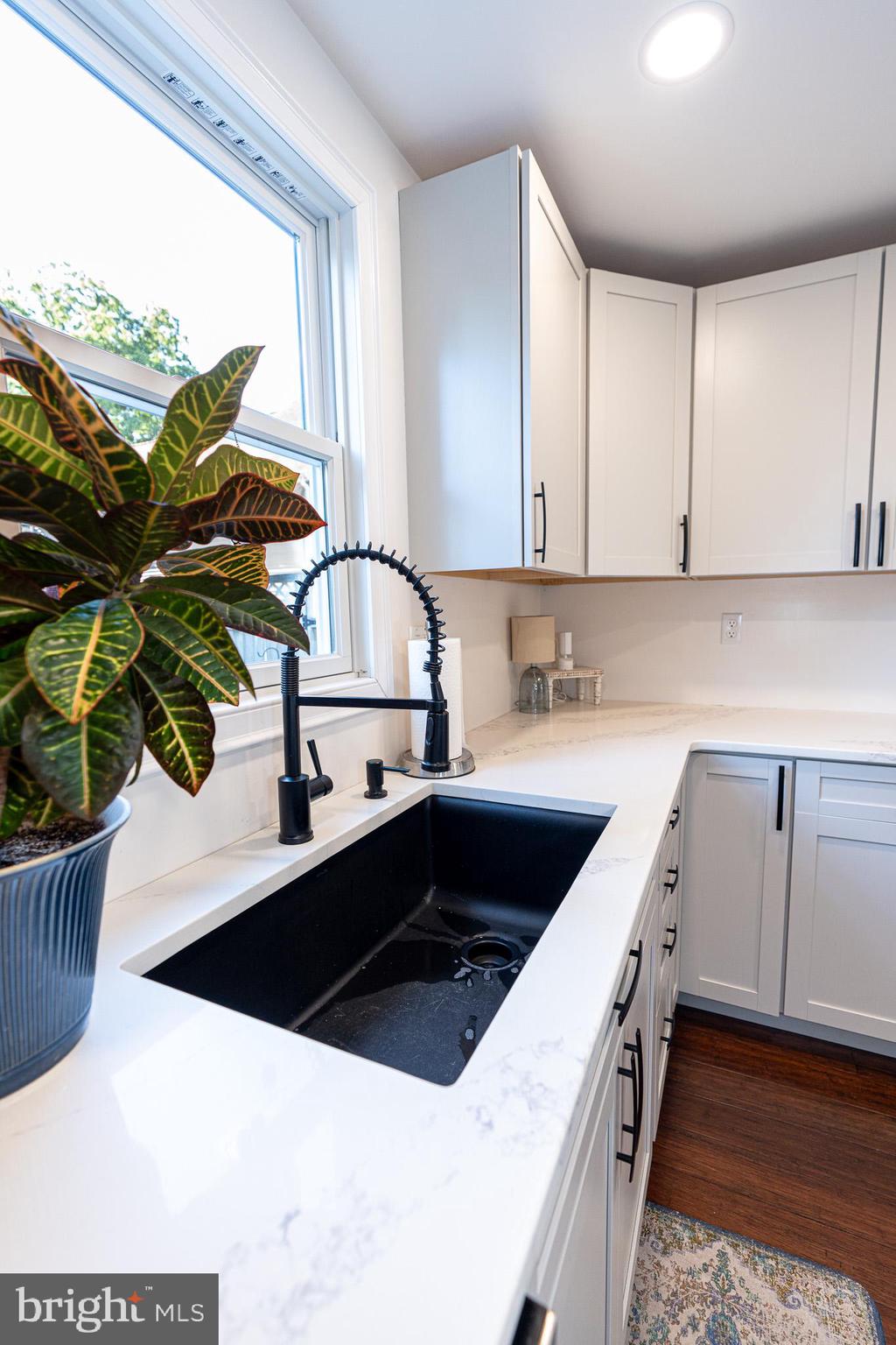 CARNEY GROVE - Residential