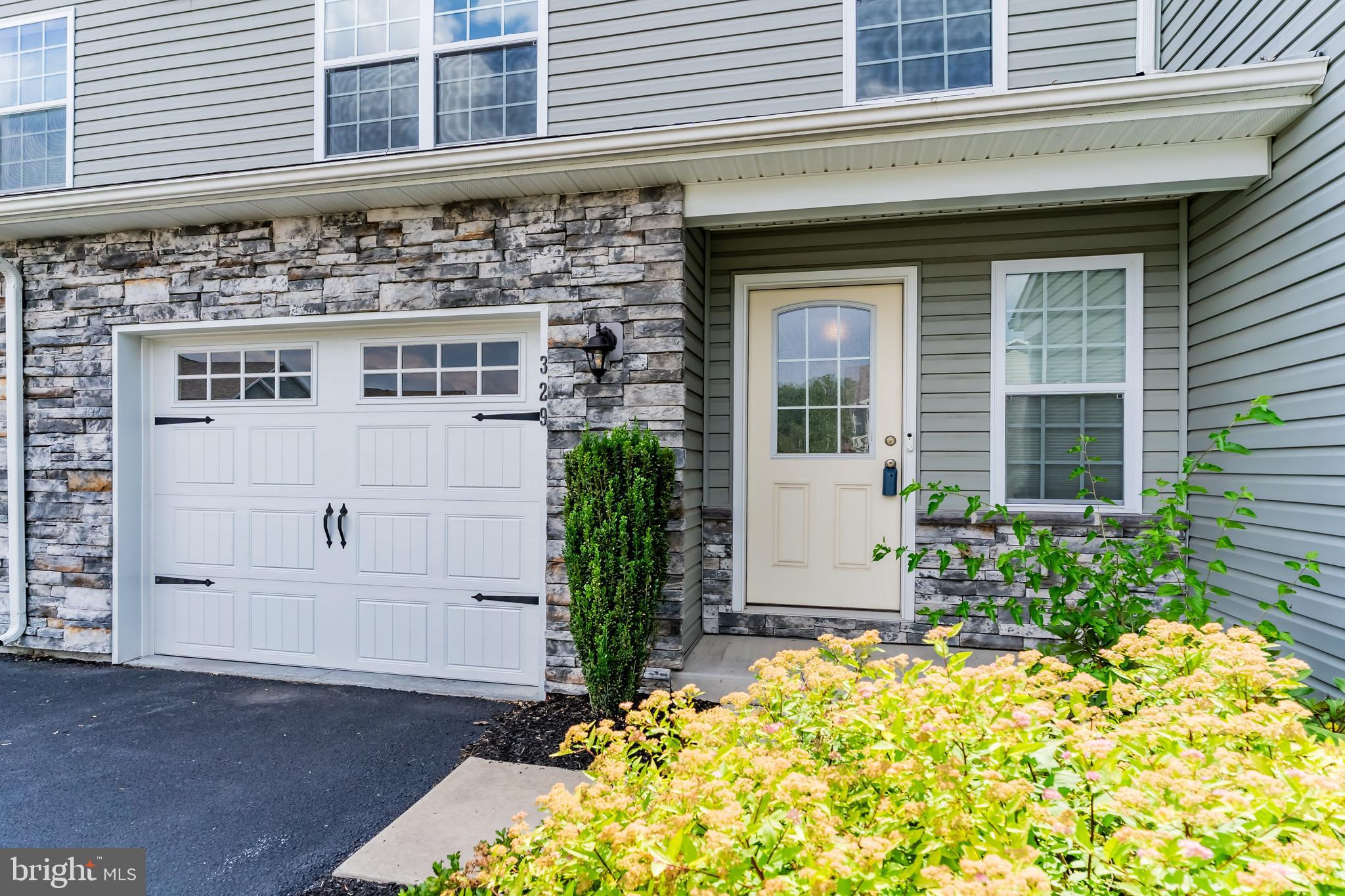 LOCUST RIDGE - Residential