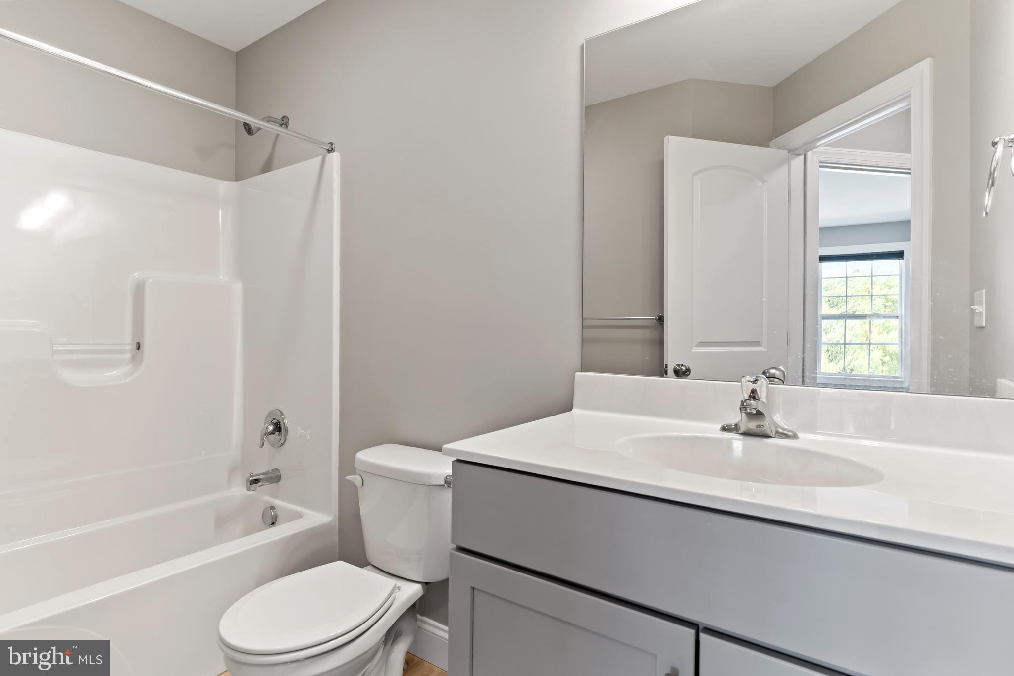 LOCUST RIDGE - Residential