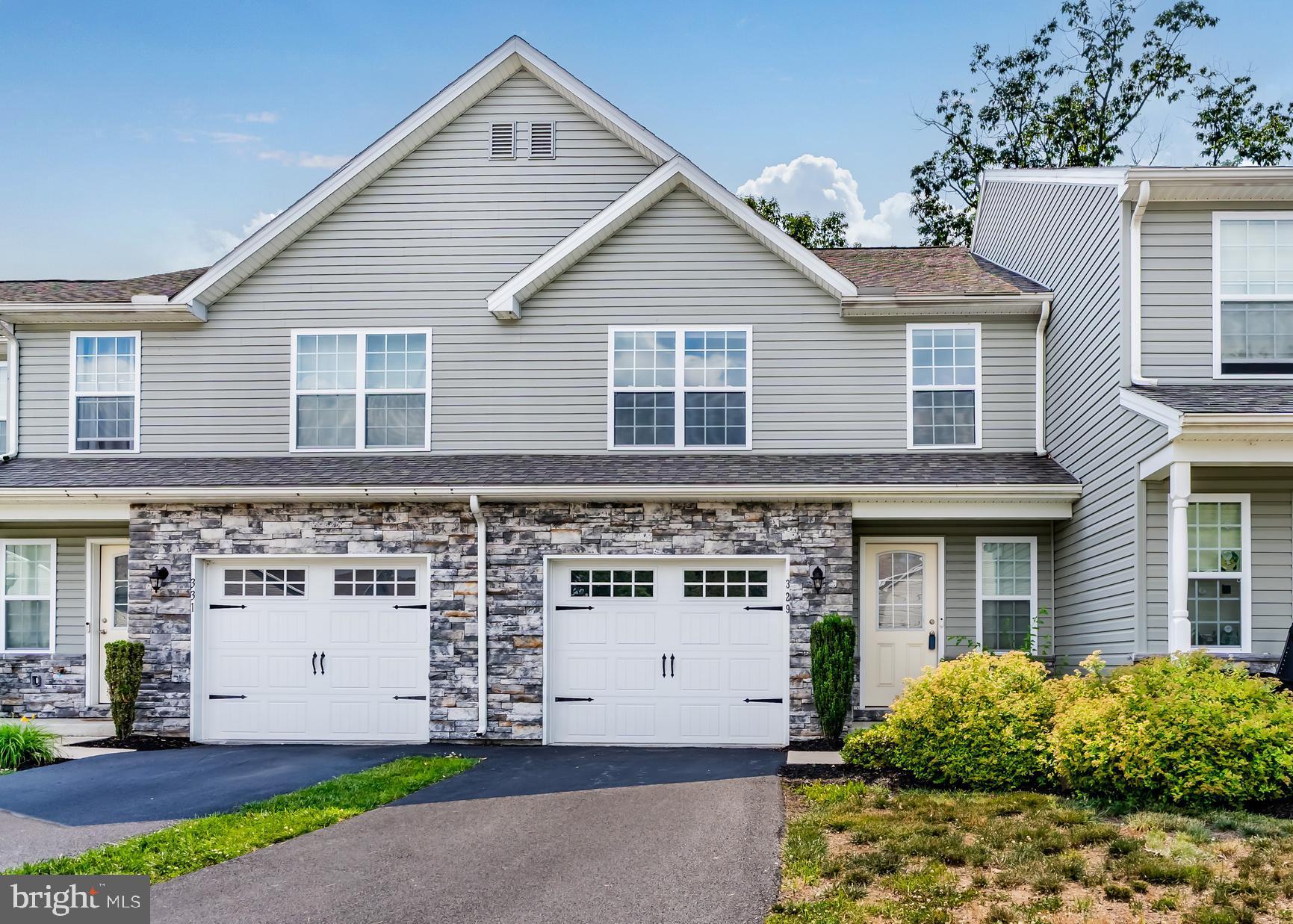 LOCUST RIDGE - Residential