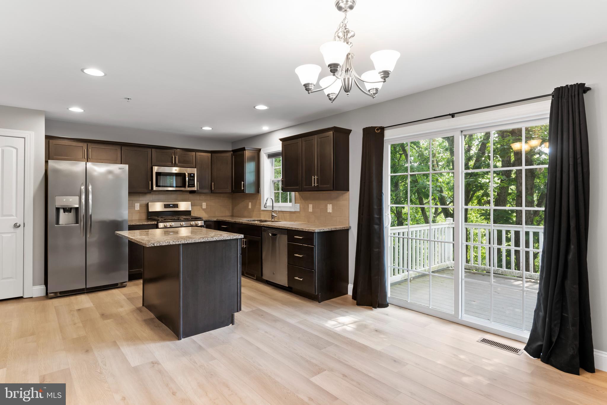LOCUST RIDGE - Residential