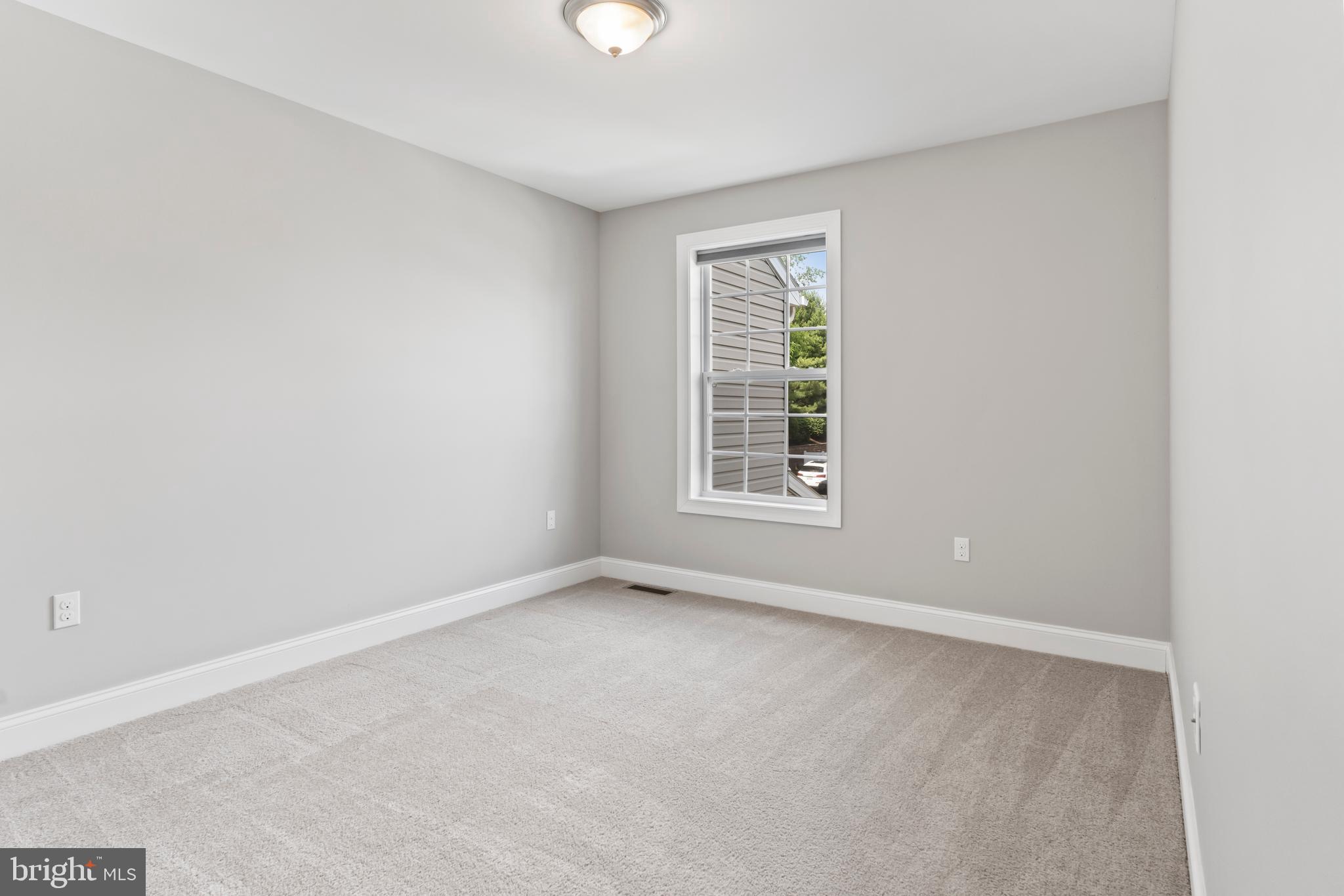 LOCUST RIDGE - Residential