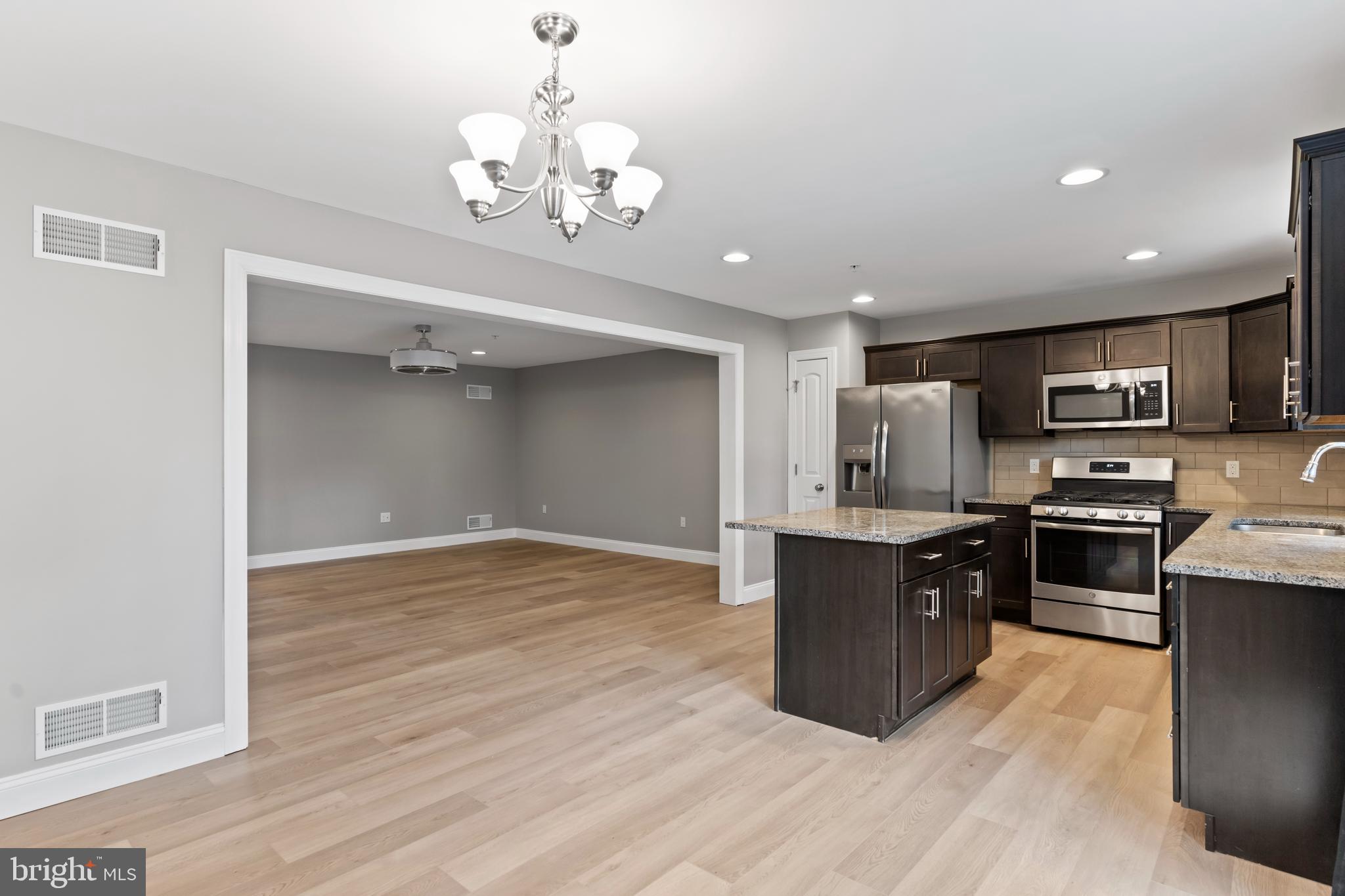 LOCUST RIDGE - Residential