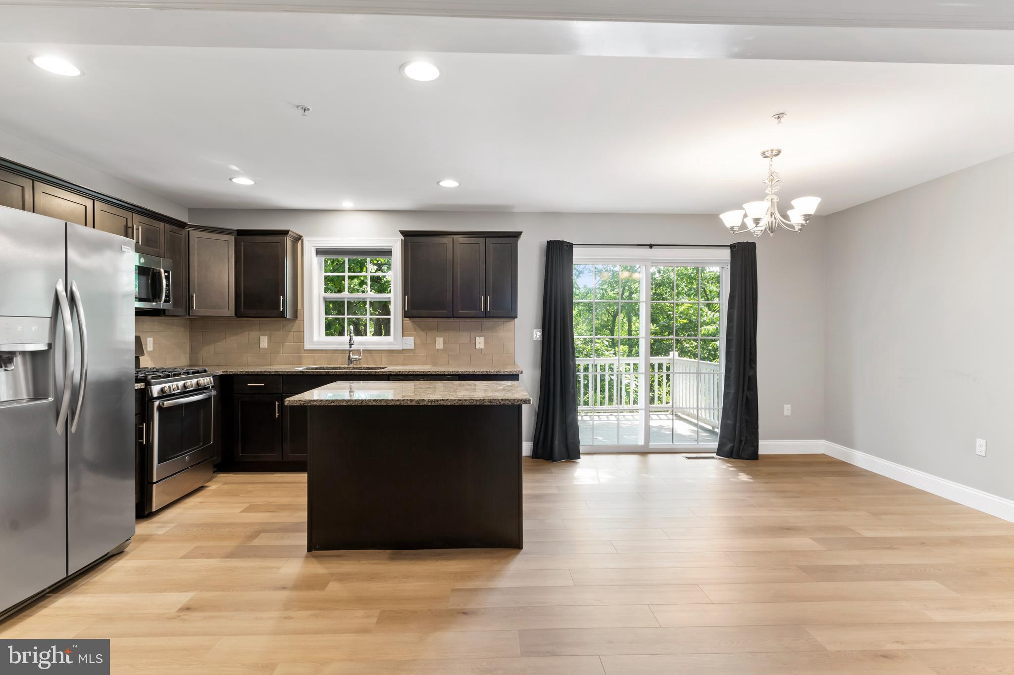 LOCUST RIDGE - Residential