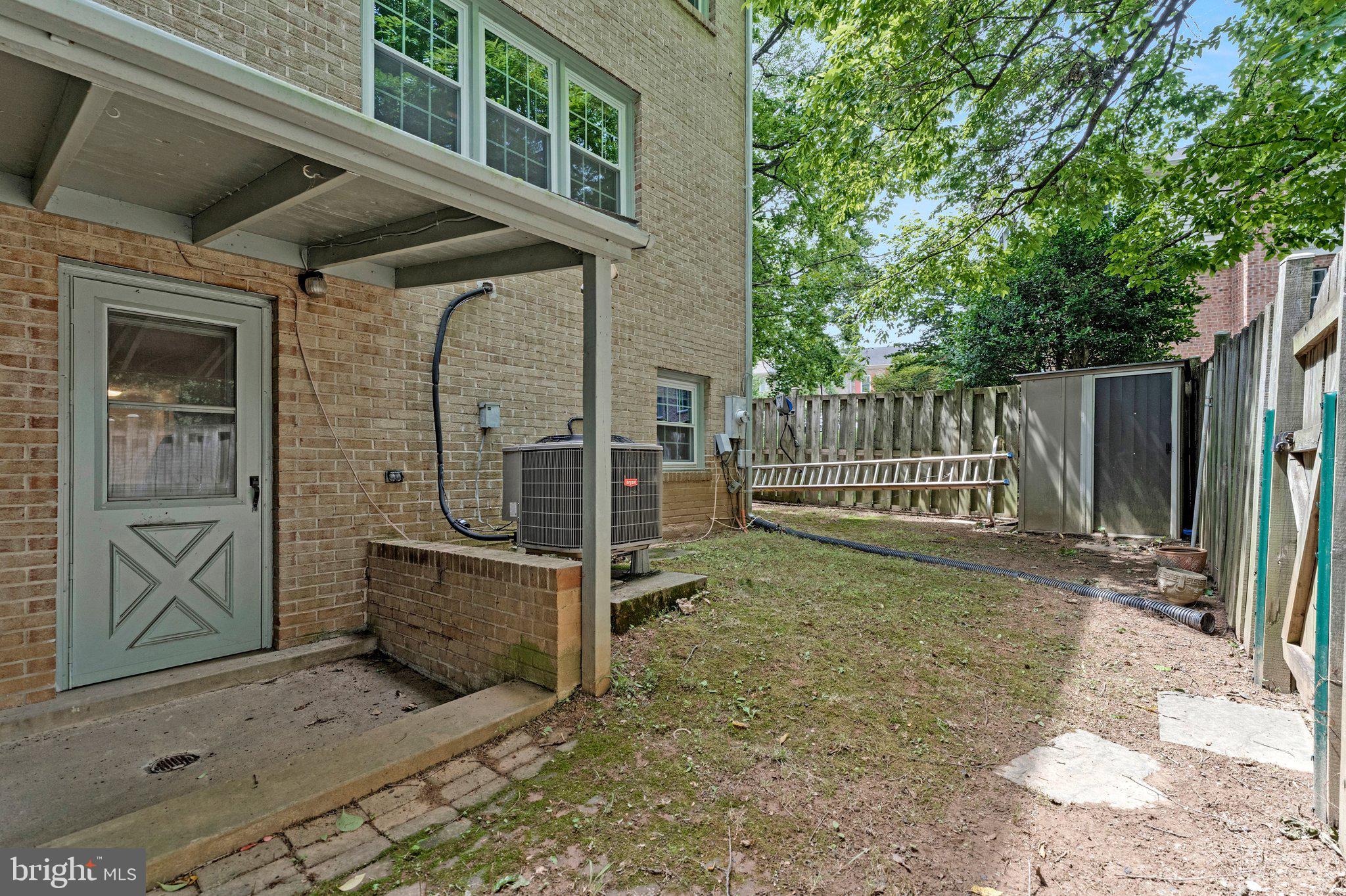 BLAKEVIEW - Residential