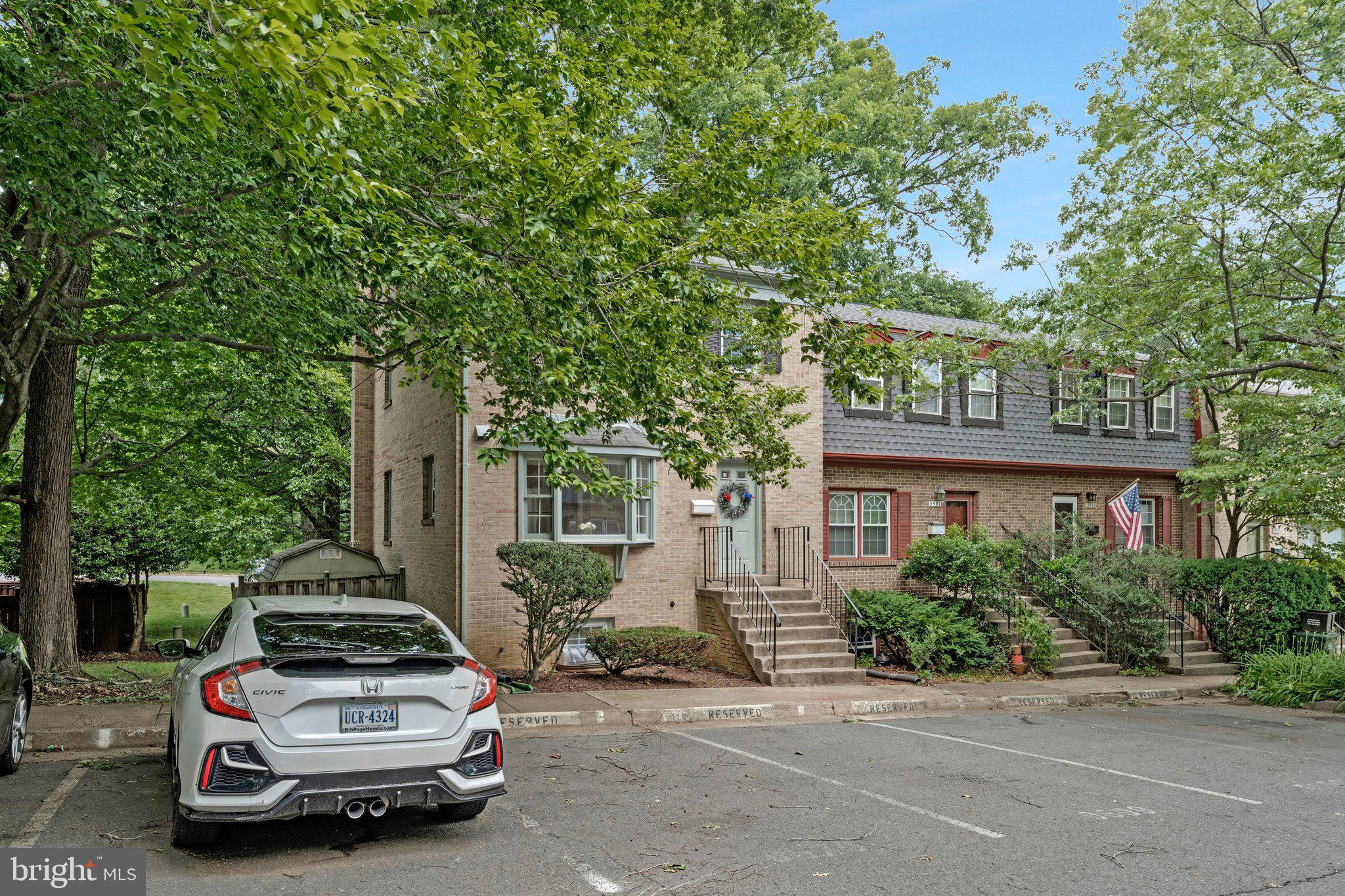BLAKEVIEW - Residential