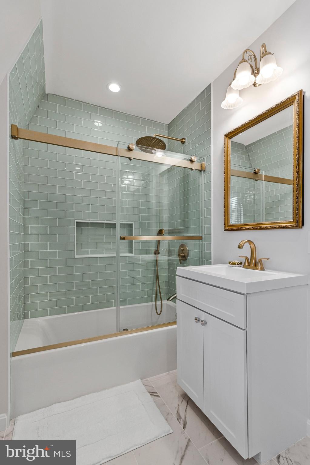 WESTMORELAND HILLS - Residential