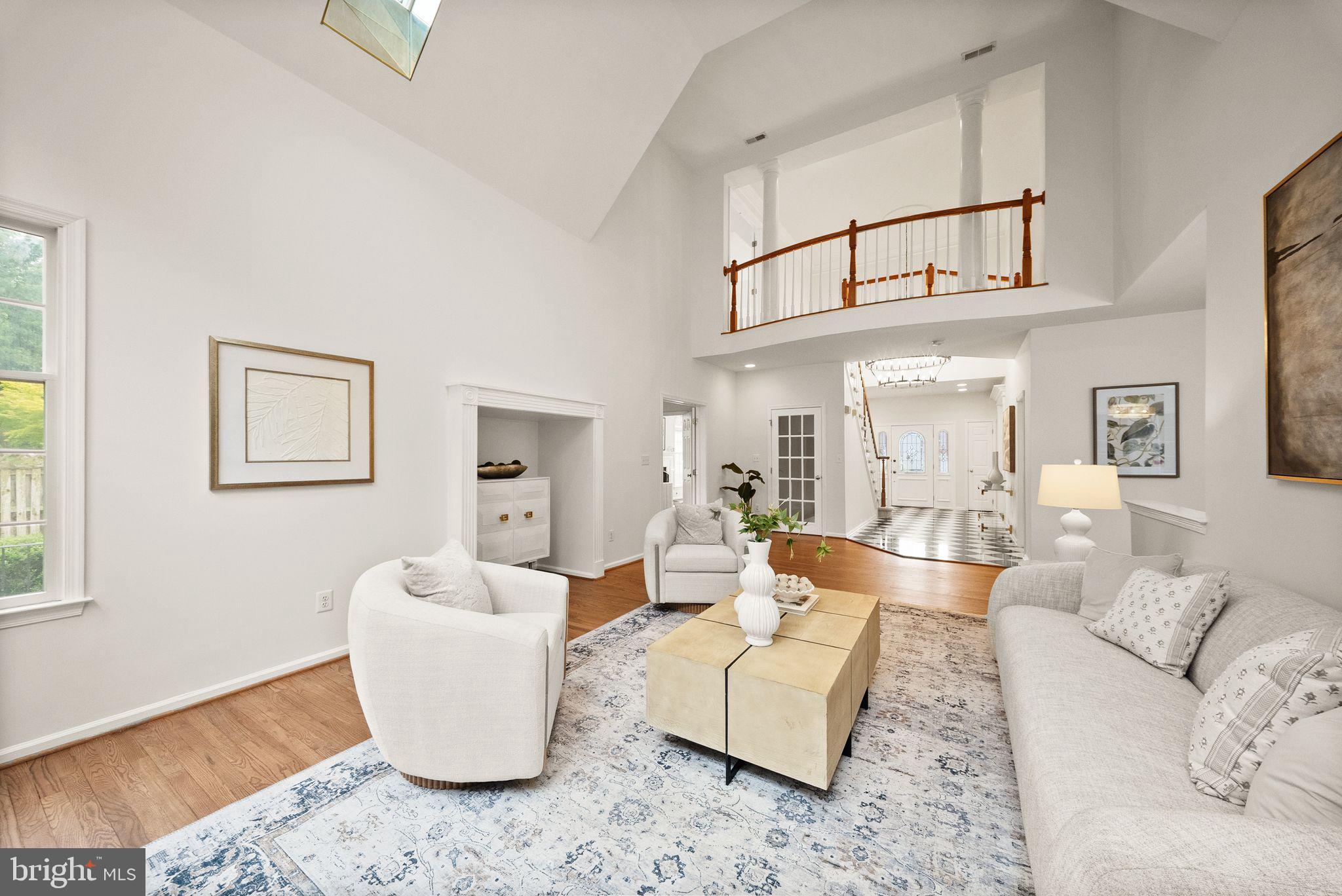 FAIR OAKS HUNT - Residential