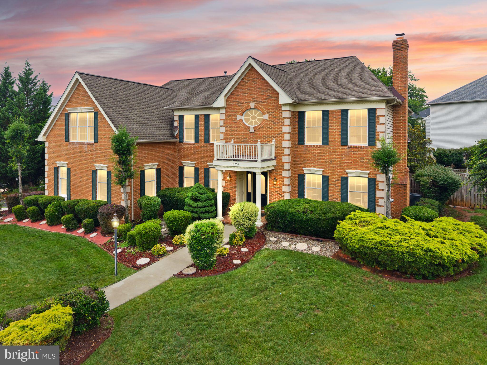 FAIR OAKS HUNT - Residential