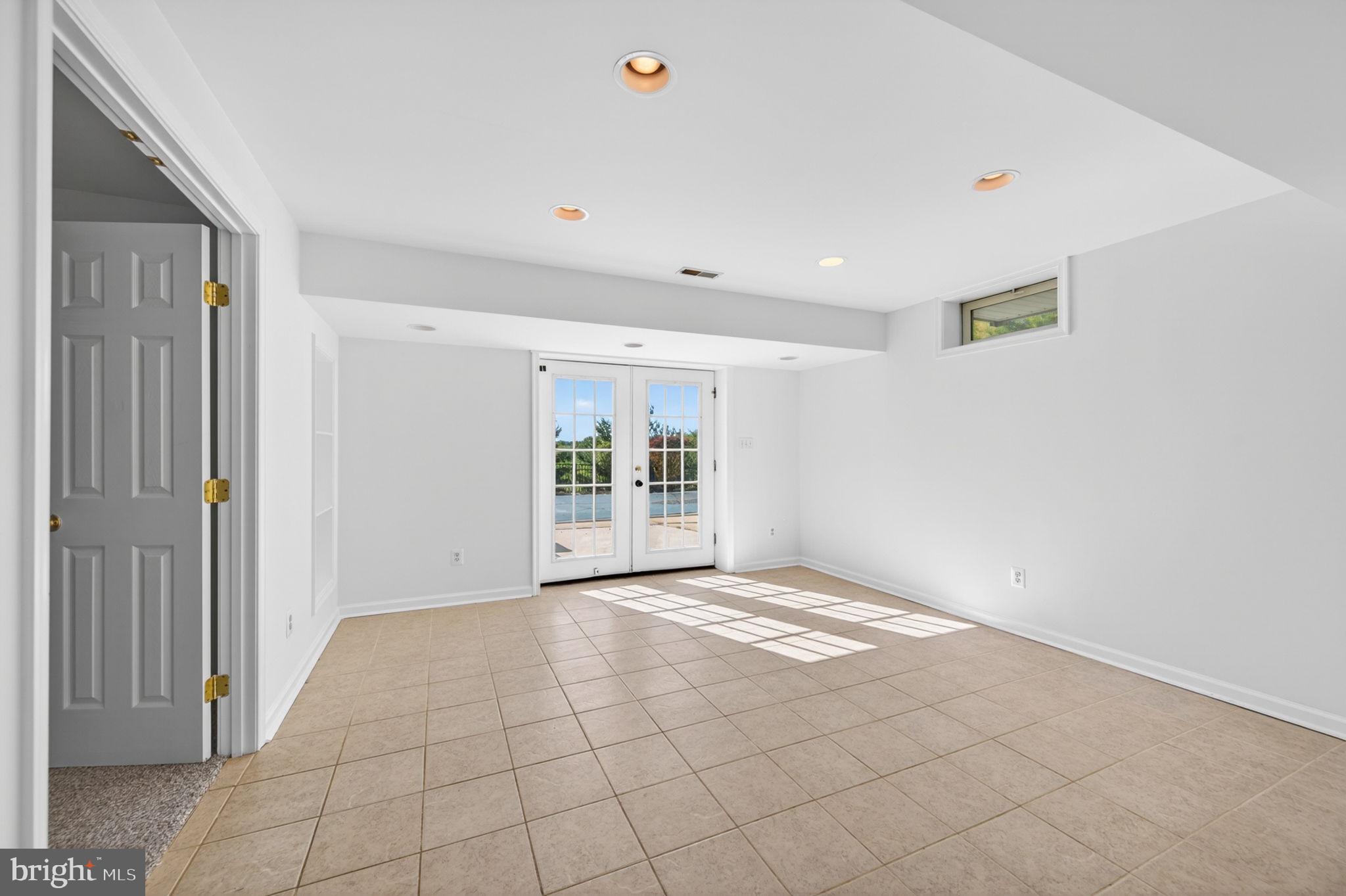 SPRING VALLEY ESTATES - Residential