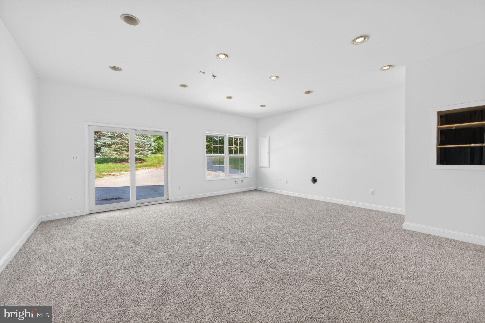 SPRING VALLEY ESTATES - Residential