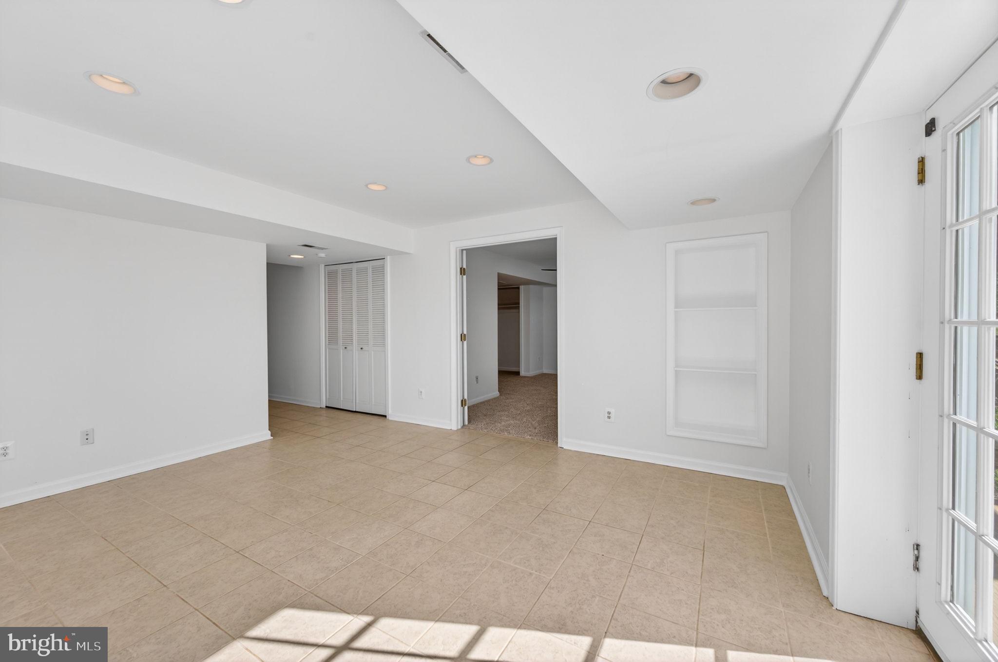 SPRING VALLEY ESTATES - Residential