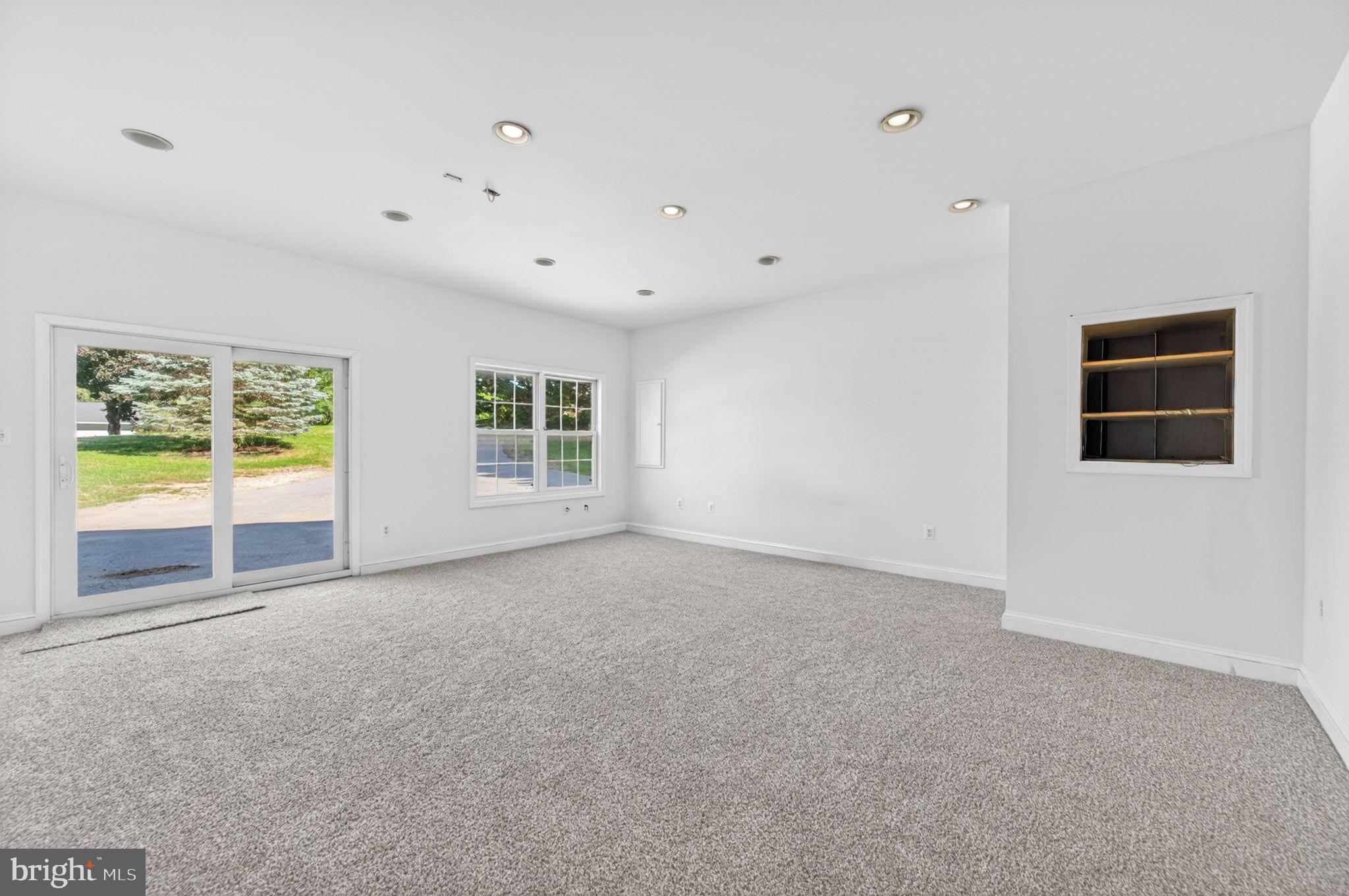 SPRING VALLEY ESTATES - Residential