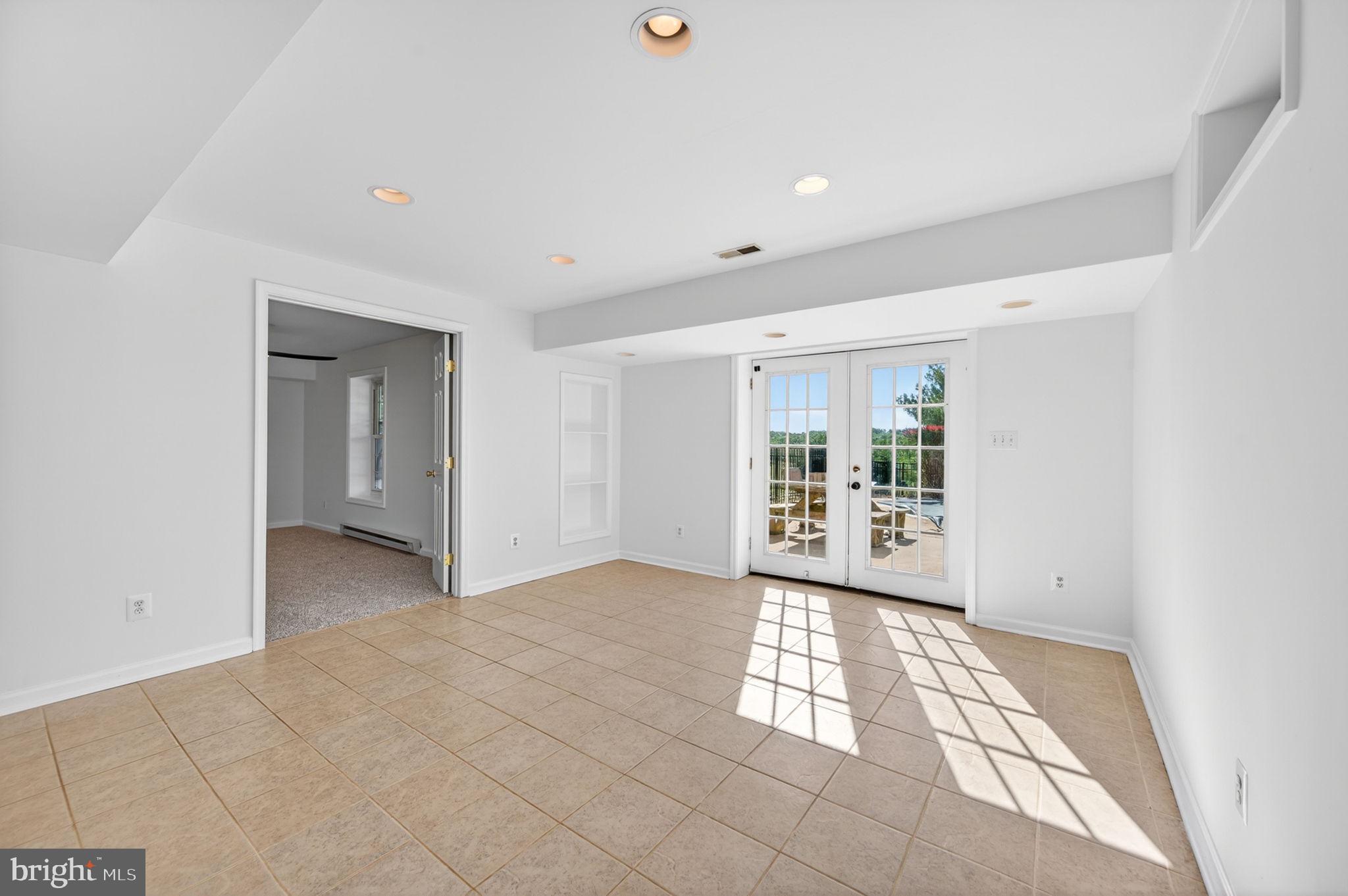 SPRING VALLEY ESTATES - Residential