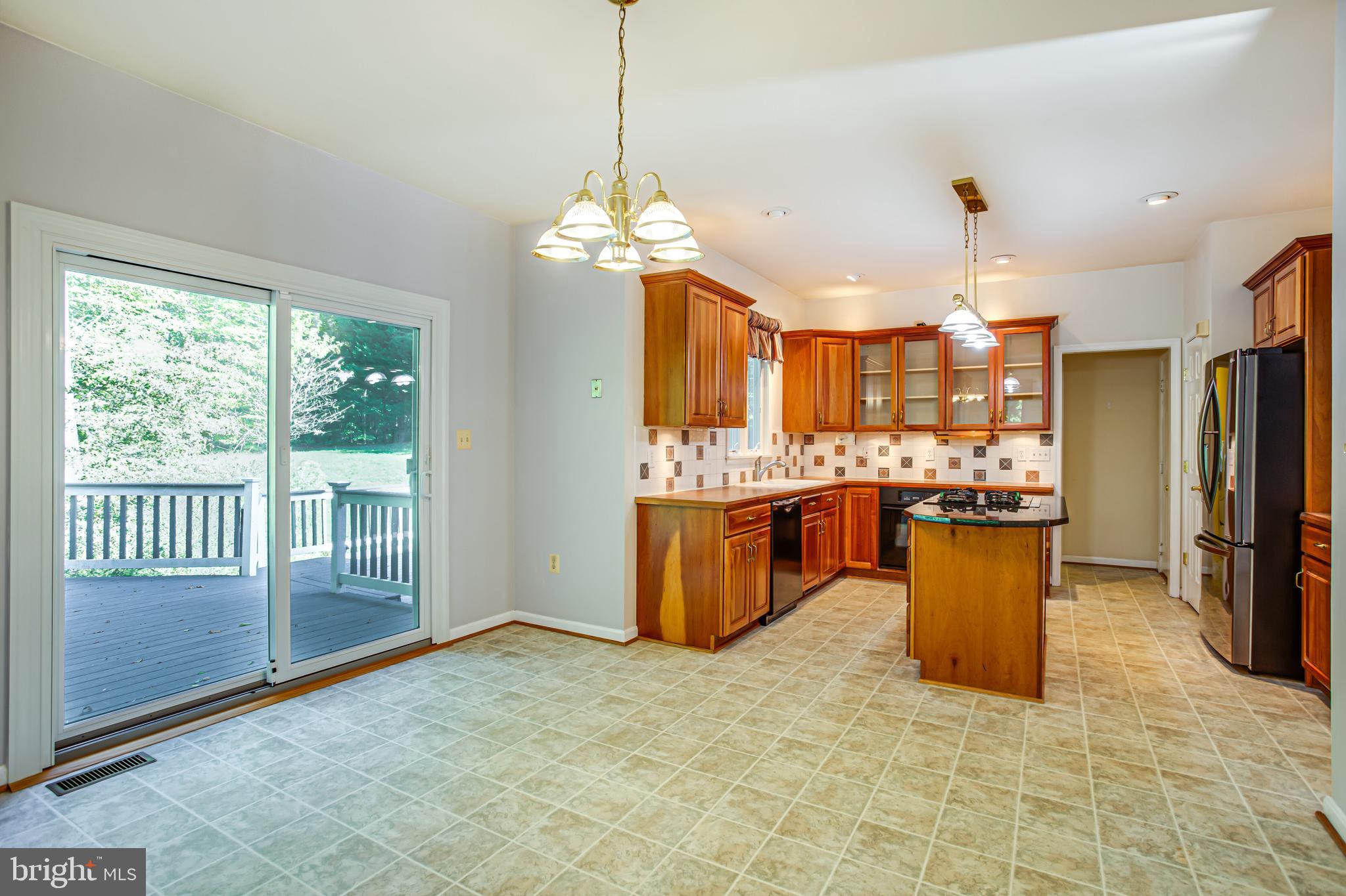 MEADOWBROOK - Residential
