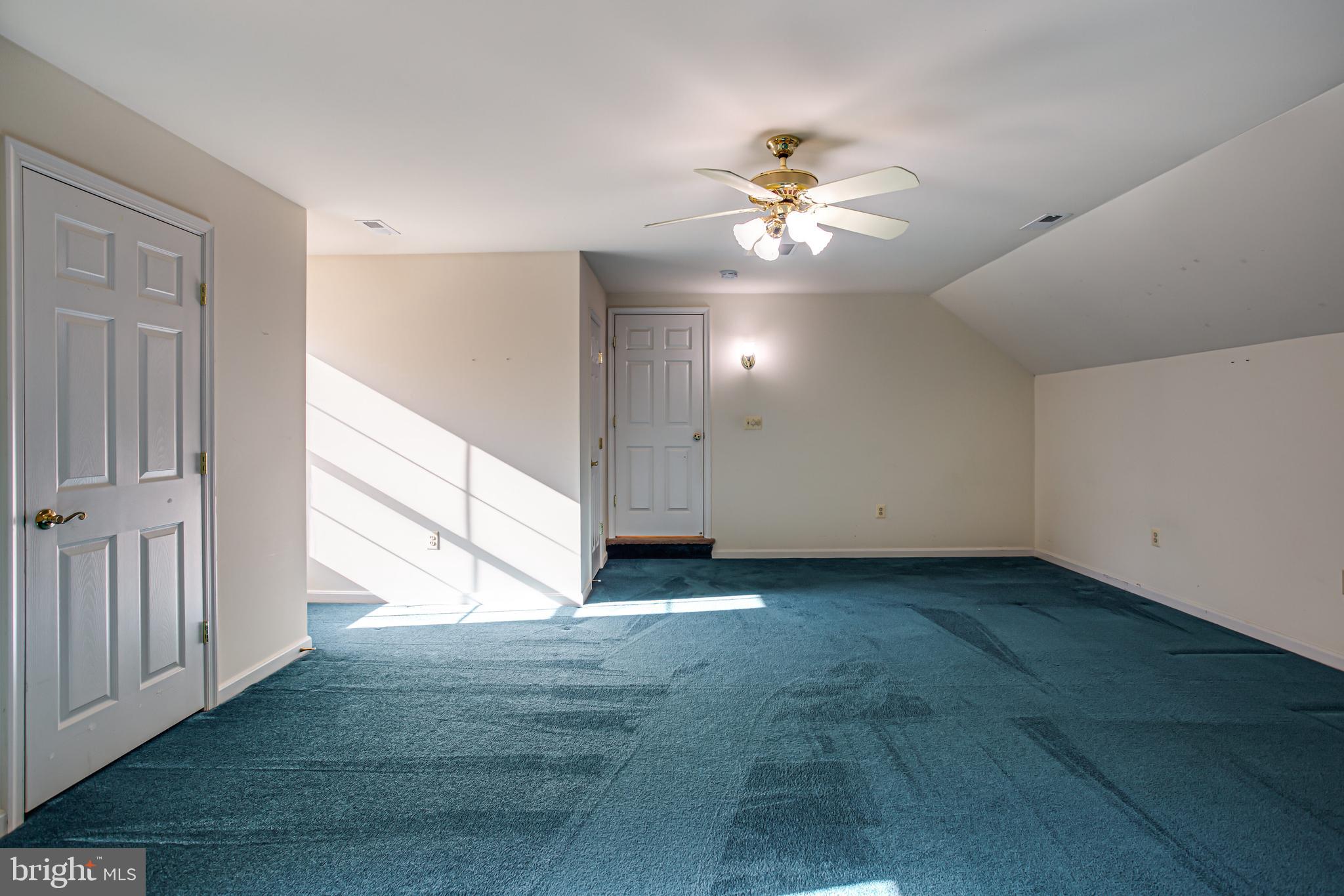 MEADOWBROOK - Residential