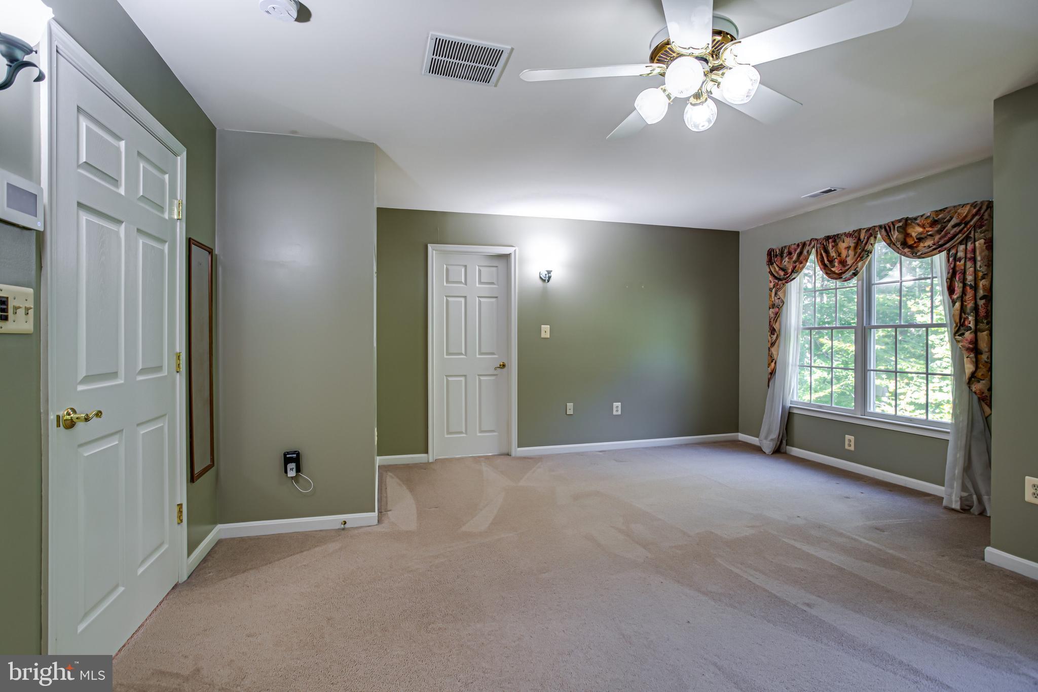 MEADOWBROOK - Residential