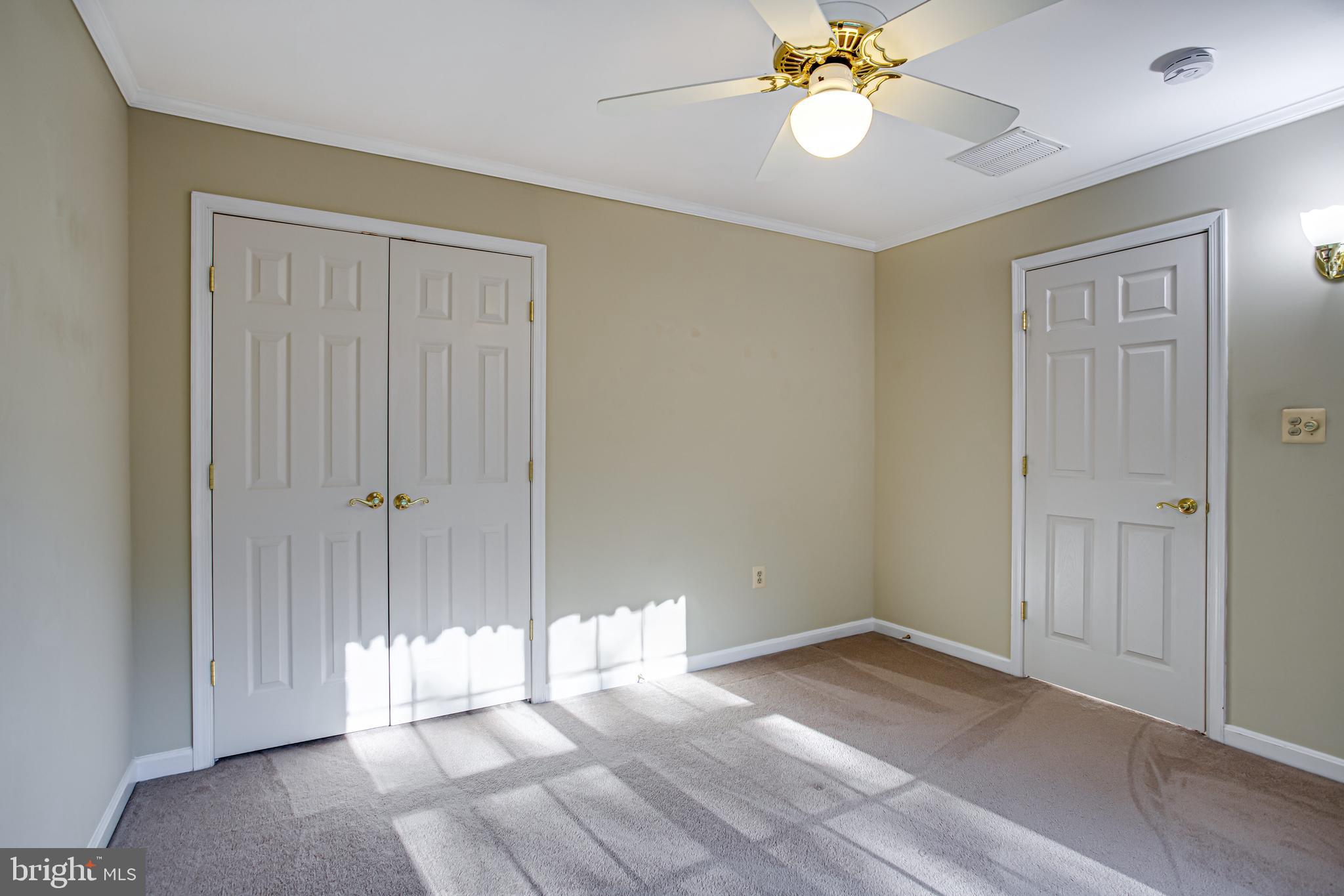 MEADOWBROOK - Residential