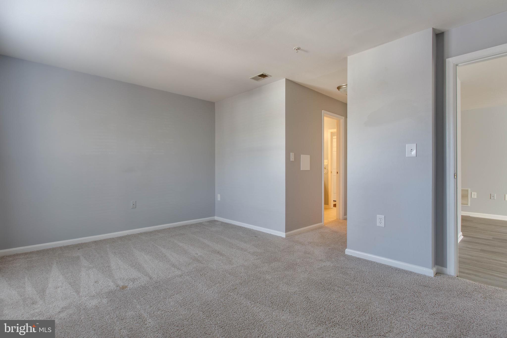 RUSSETT - Residential Lease