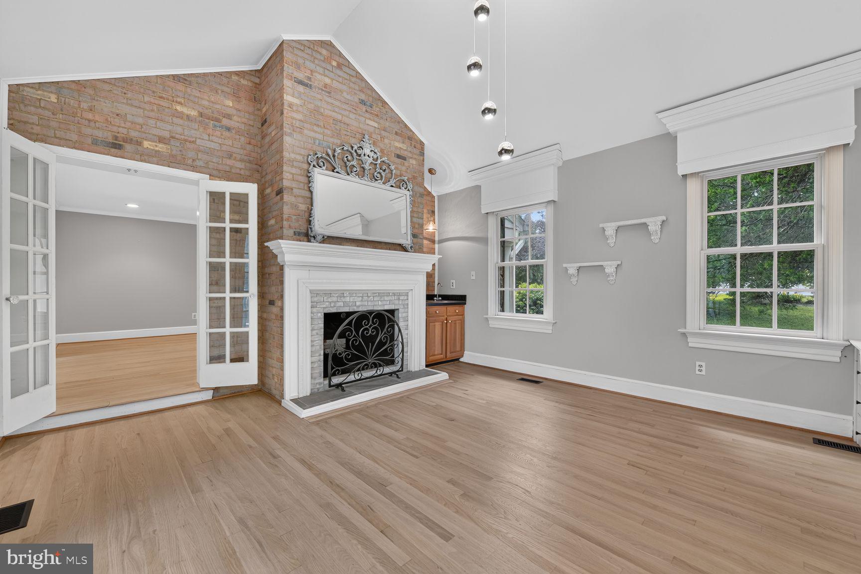WINDSTONE - Residential