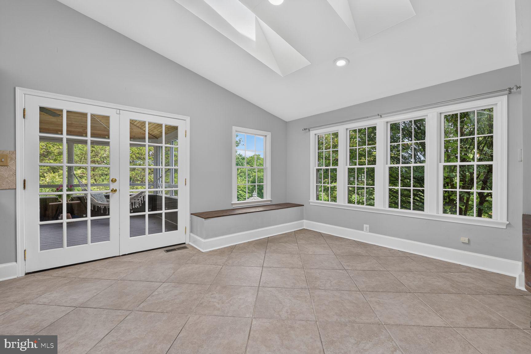 WINDSTONE - Residential