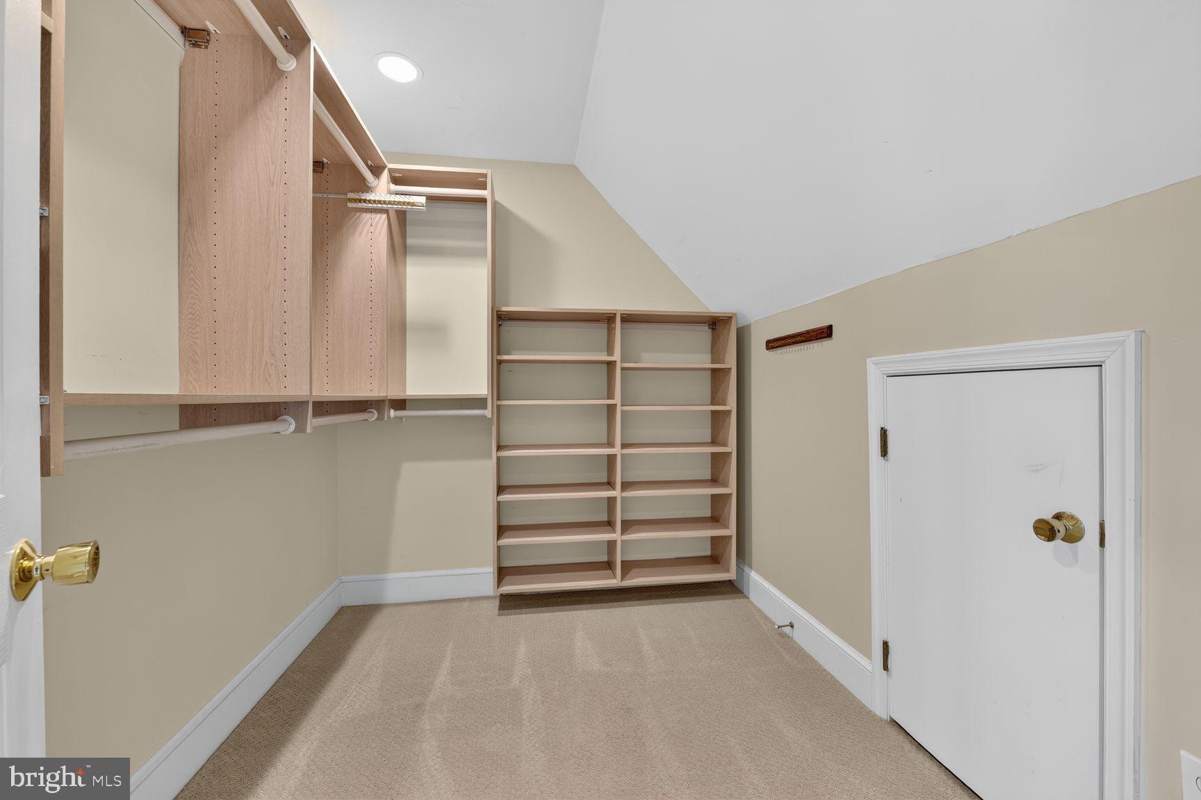 WINDSTONE - Residential